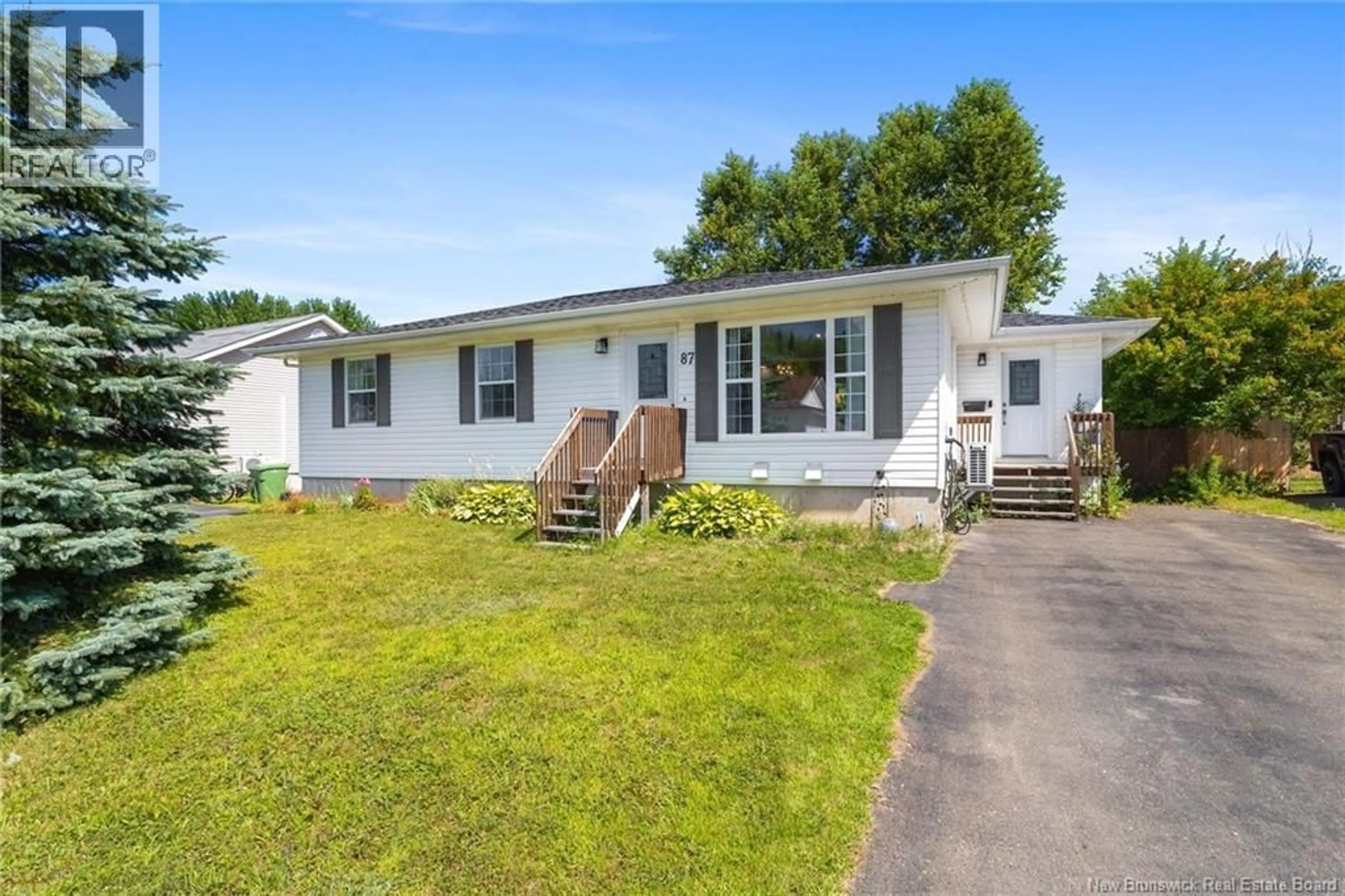 Home with vinyl exterior material, unknown for 87 FINNAMORE STREET, Oromocto New Brunswick E2V2R5