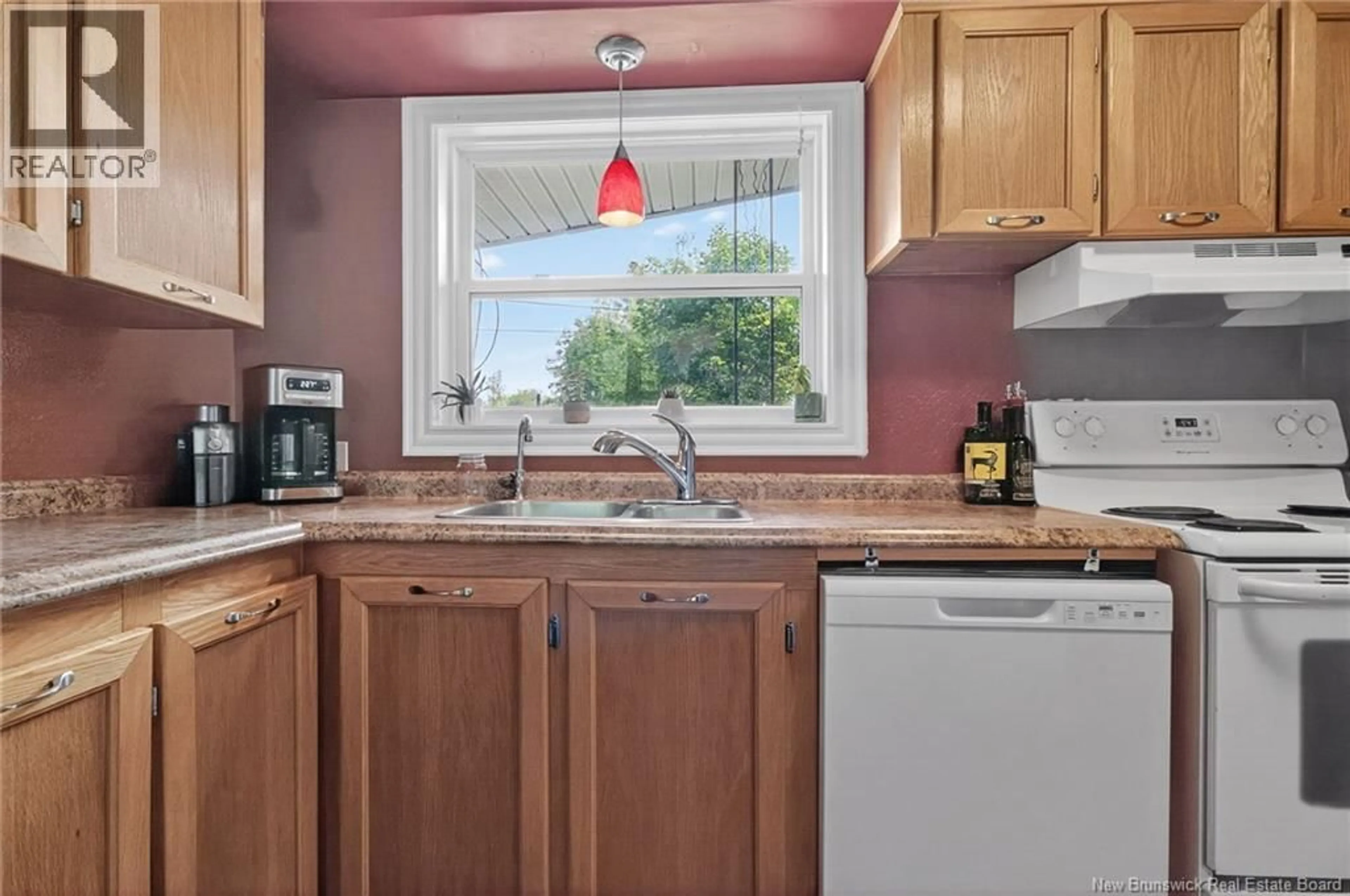 Standard kitchen, ceramic/tile floor for 62 WOODLAWN, Moncton New Brunswick E1E2J9