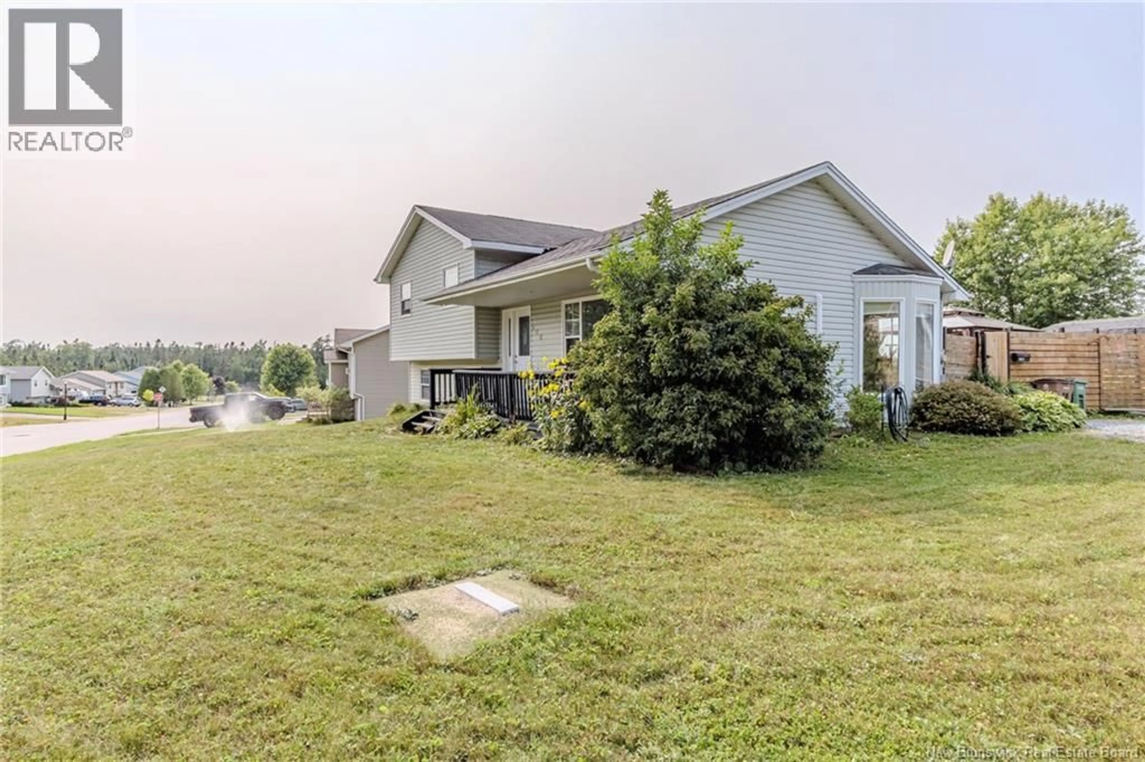 A pic from outside/outdoor area/front of a property/back of a property/a pic from drone, water/lake/river/ocean view for 196 PORTER STREET, Saint John New Brunswick E2M0A7