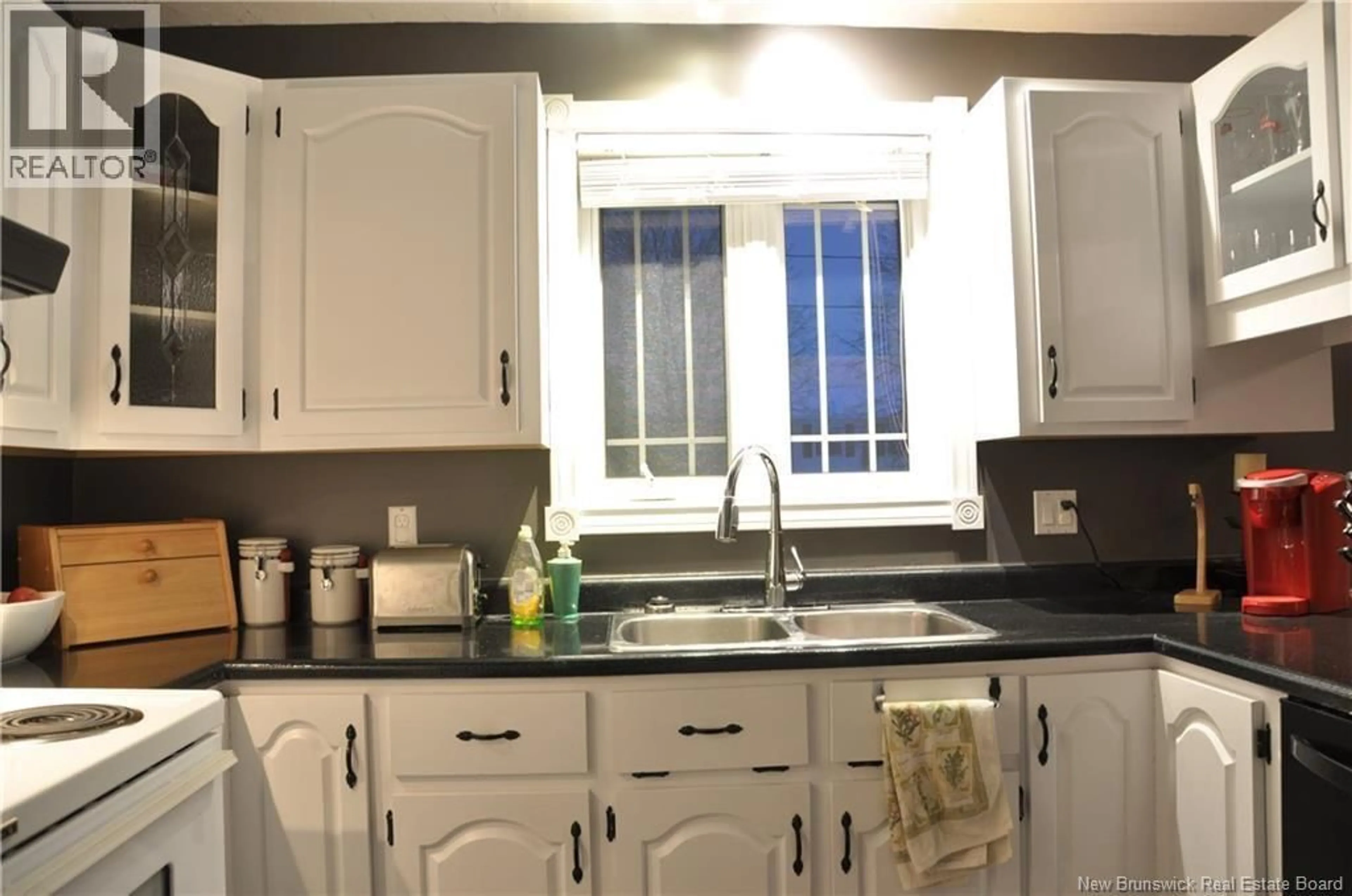 Standard kitchen, ceramic/tile floor for 35 FULTON CRESCENT, Moncton New Brunswick E1C9J1
