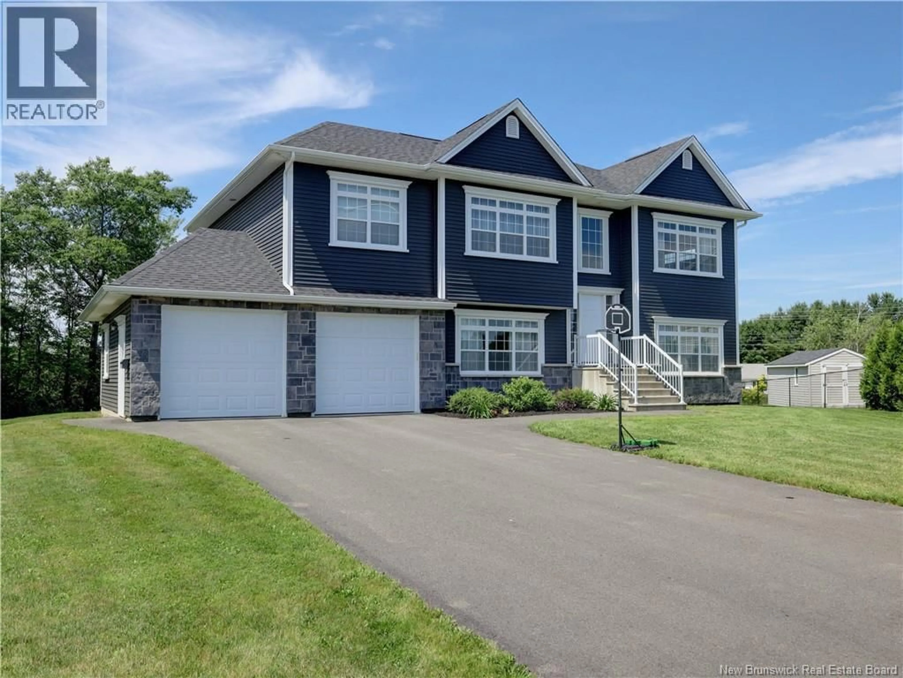 Home with vinyl exterior material, unknown for 8 CARTER CRESCENT, Oromocto New Brunswick E2V0C3
