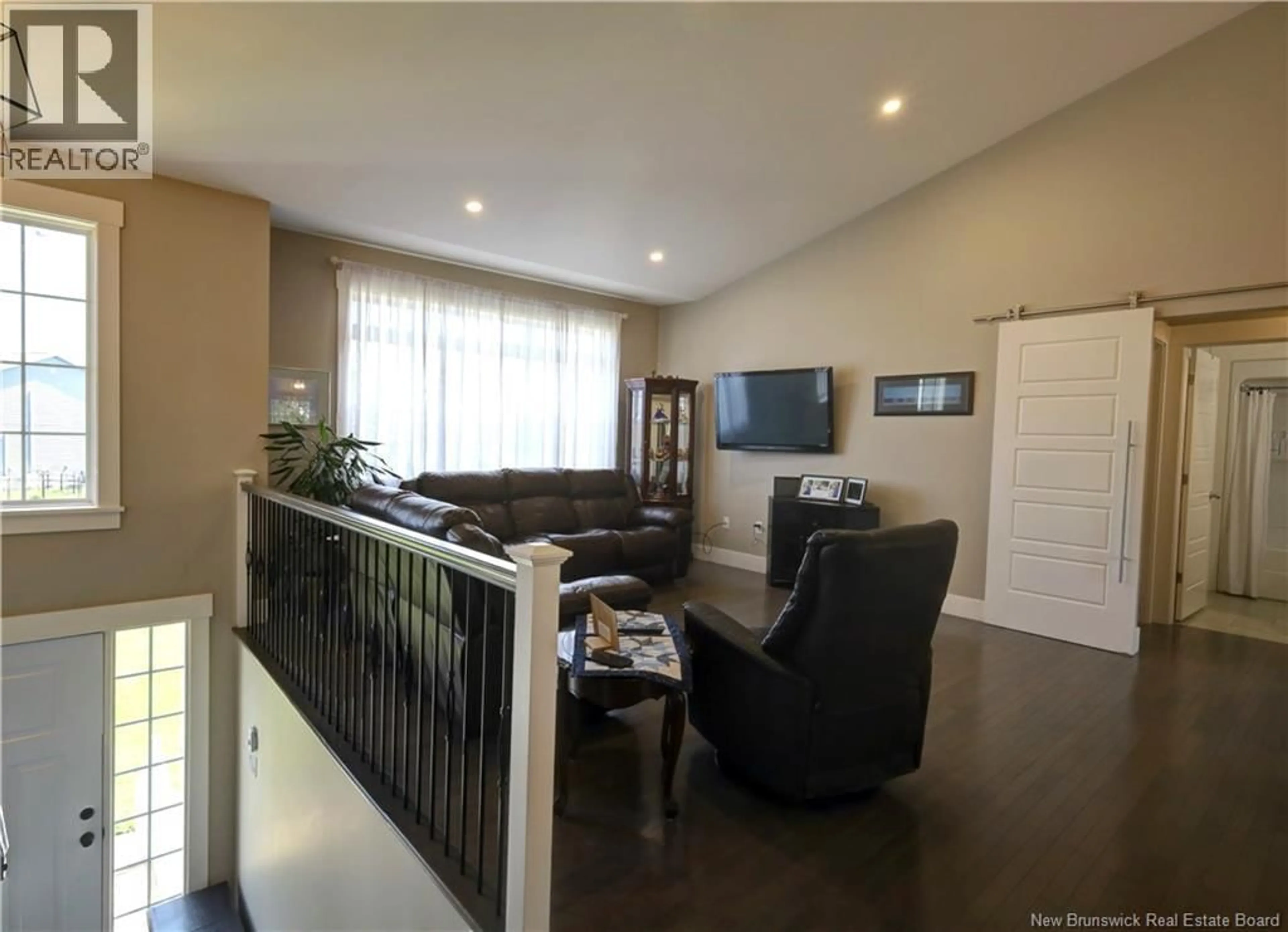 Indoor foyer for 8 CARTER CRESCENT, Oromocto New Brunswick E2V0C3