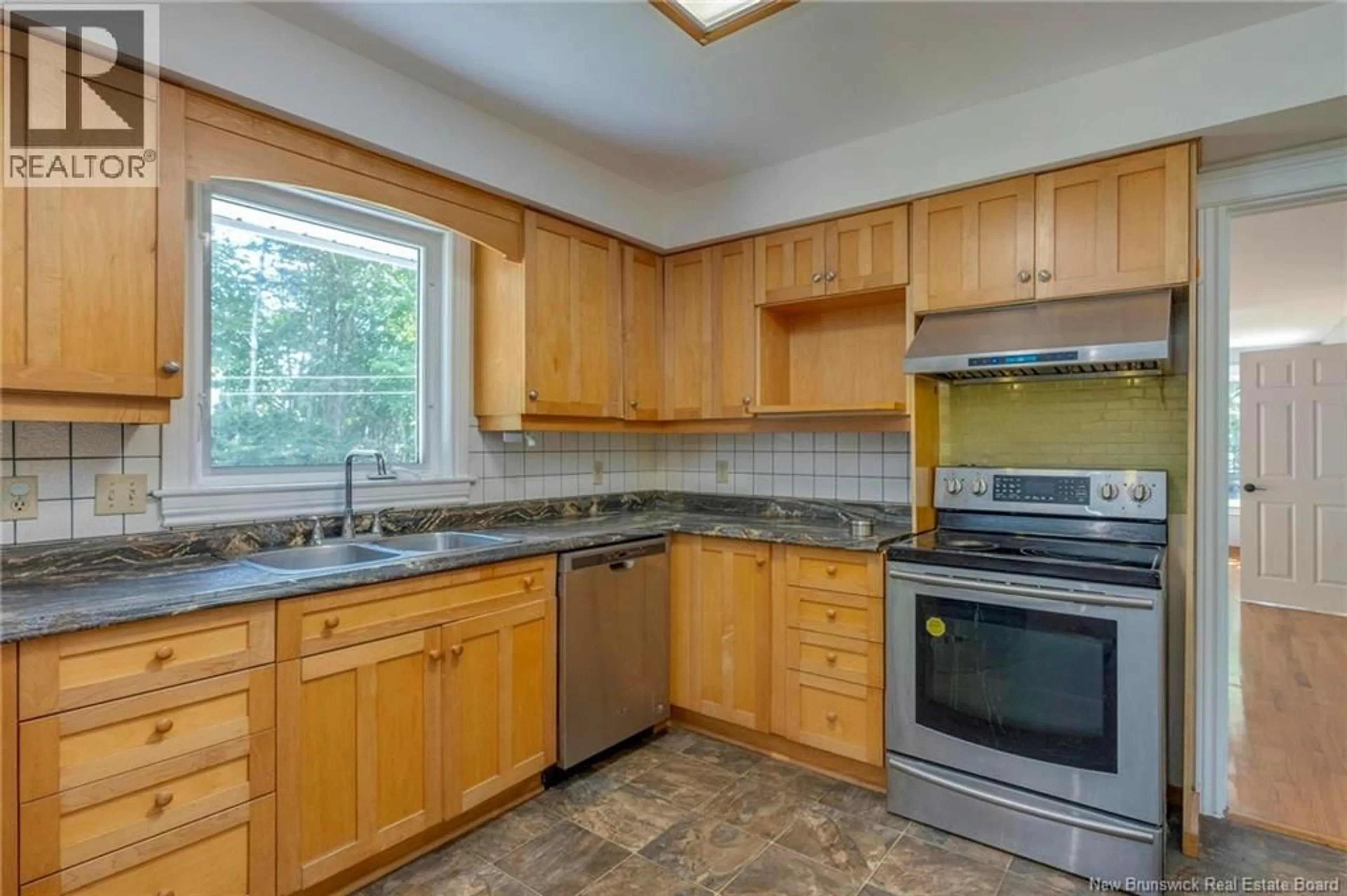 Standard kitchen, unknown for 4 LORI COURT, Rothesay New Brunswick E2E3J5