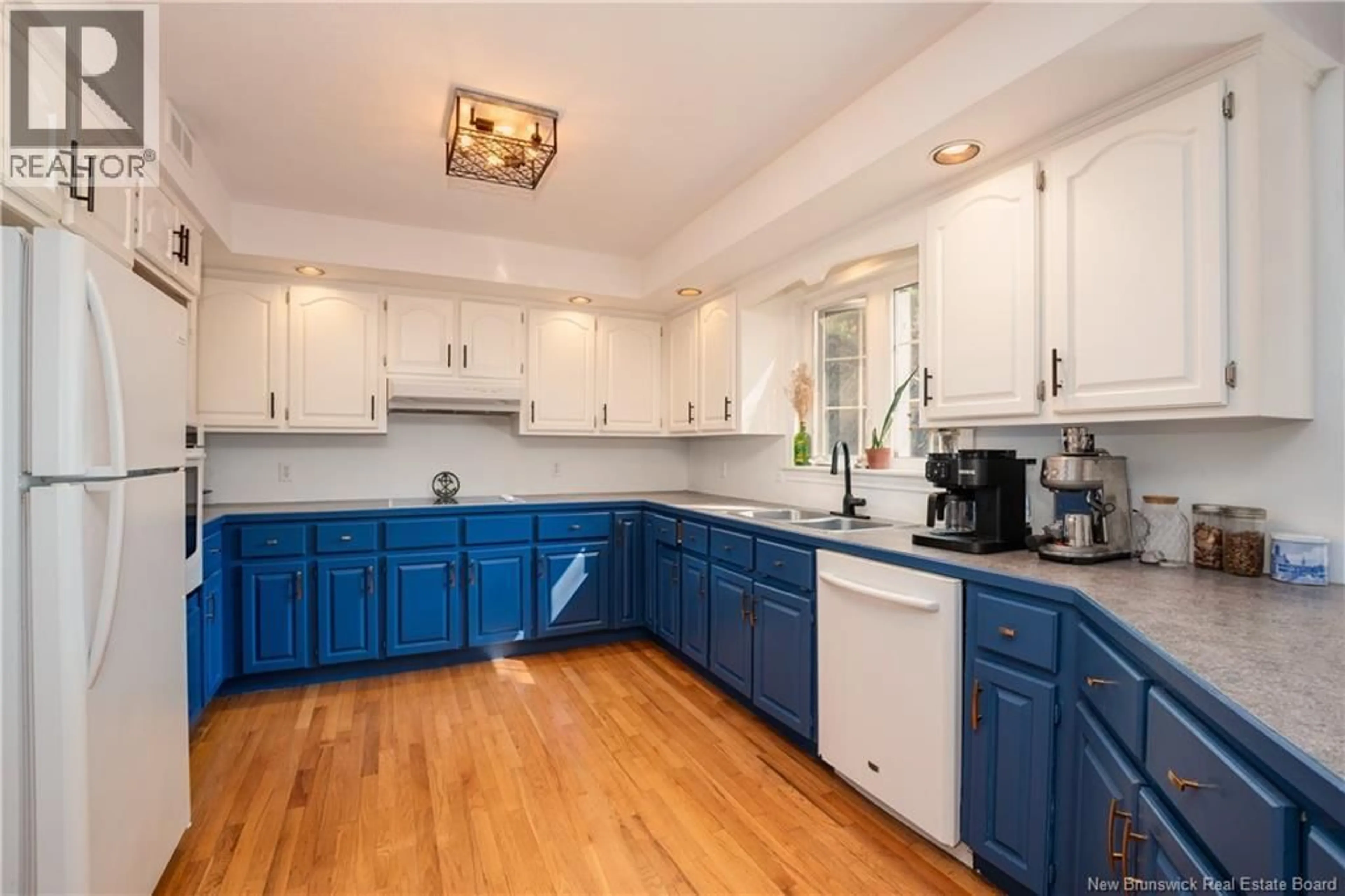 Open concept kitchen, unknown for 604 GREGOIRE, Dieppe New Brunswick E1A6H9