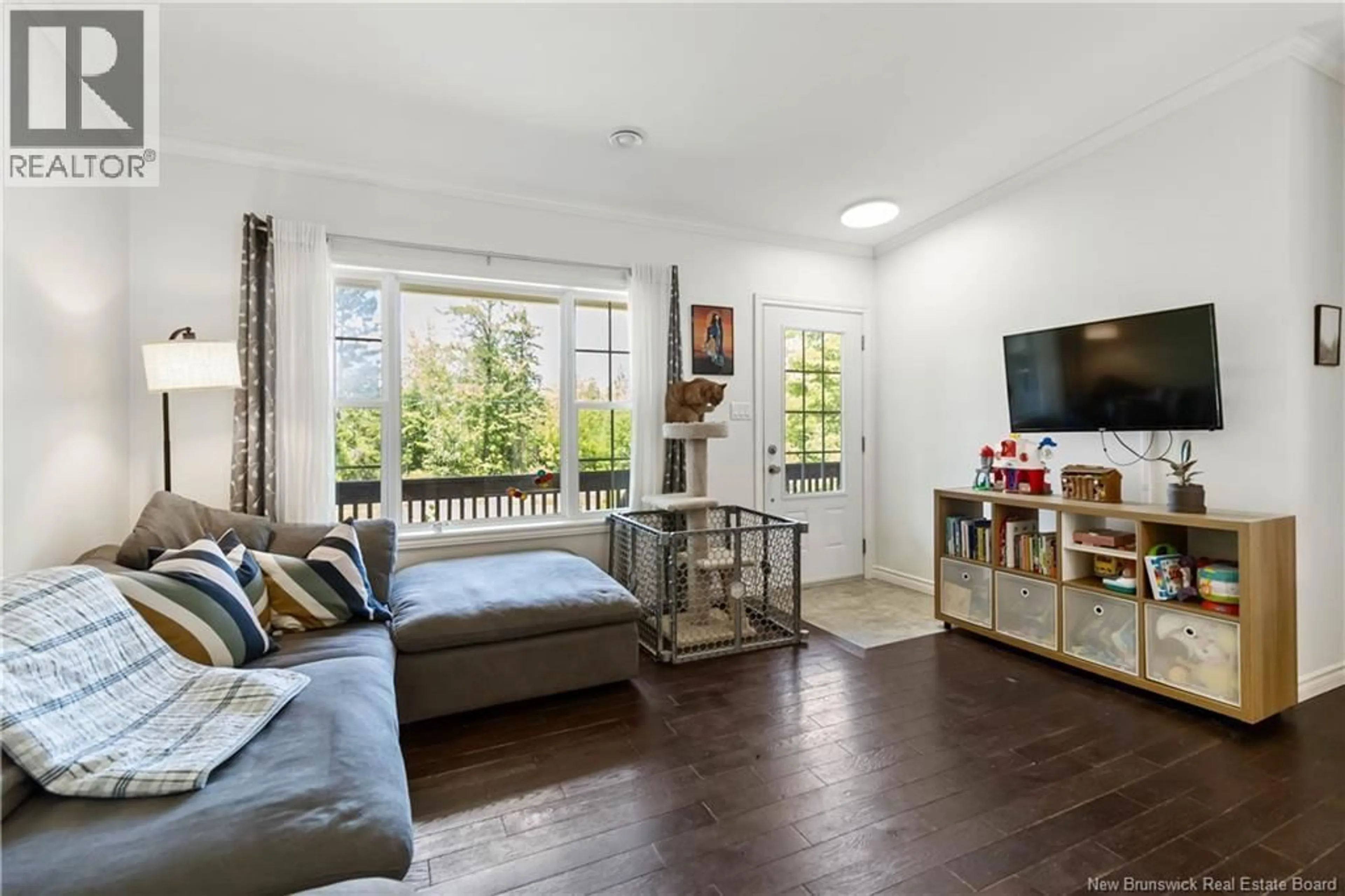 Living room with furniture, wood/laminate floor for 7925 515 ROUTE, Saint-Paul New Brunswick E4T3R5