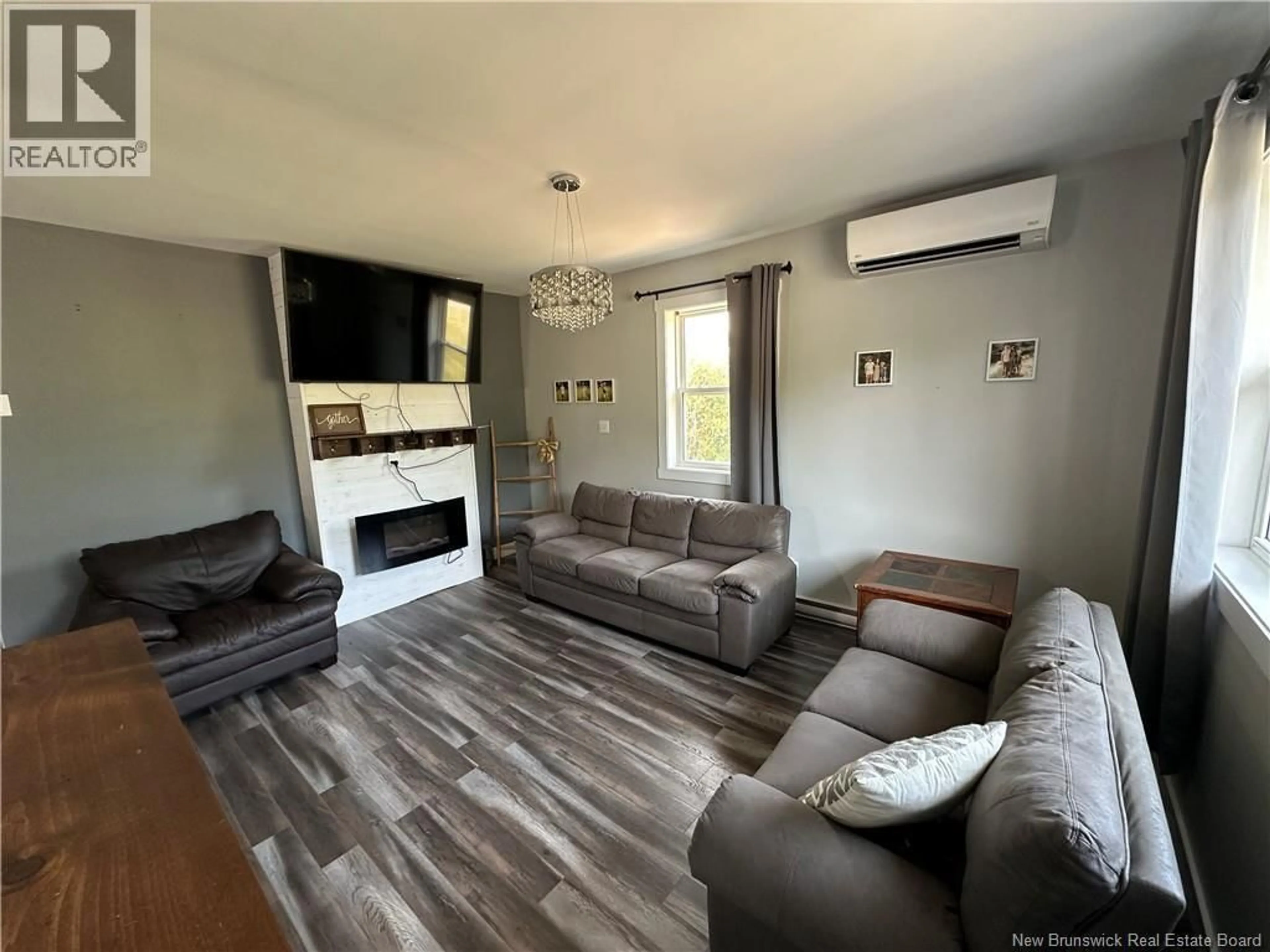 Living room with furniture, wood/laminate floor for 363 ERB SETTLEMENT ROAD, Erb Settlement New Brunswick E5P1R7