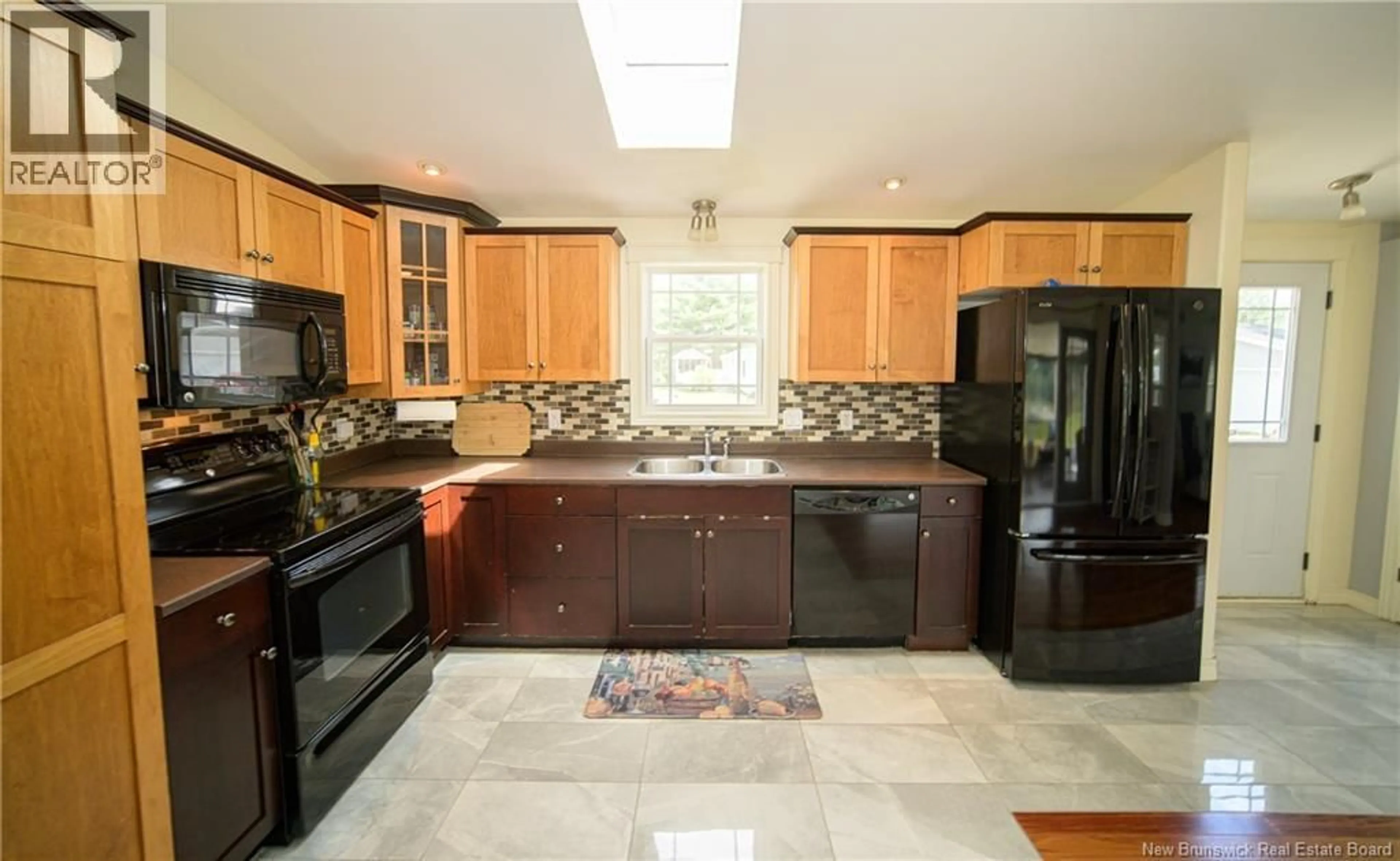 Standard kitchen, ceramic/tile floor for 1334 ROUTE 104, Keswick New Brunswick E4L2G7