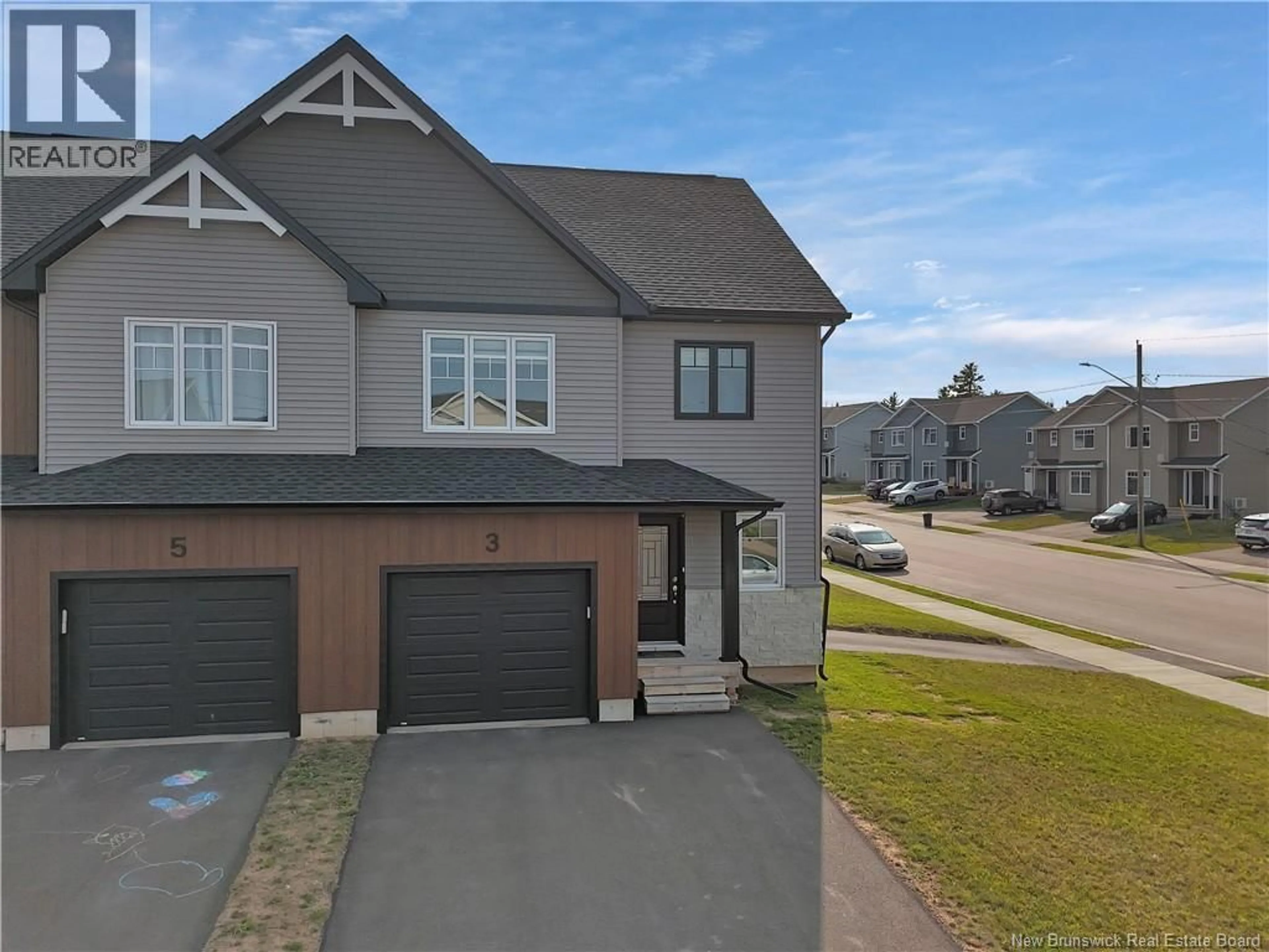 A pic from outside/outdoor area/front of a property/back of a property/a pic from drone, street for 3 BROOKLYN STREET, Moncton New Brunswick E1A7G4