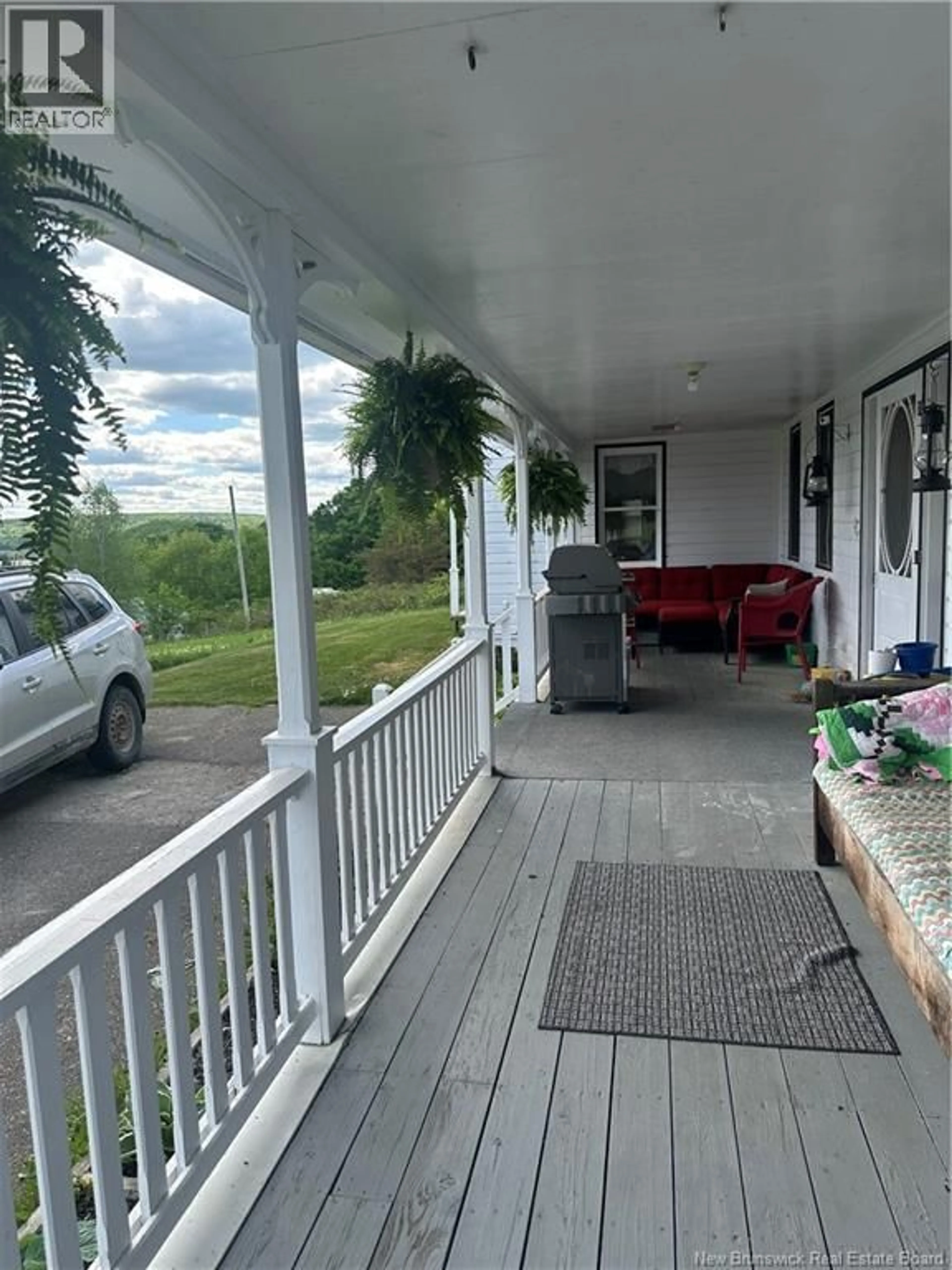 Patio, unknown for 4790 ROUTE 105, Upper Queensbury New Brunswick E6G1W6
