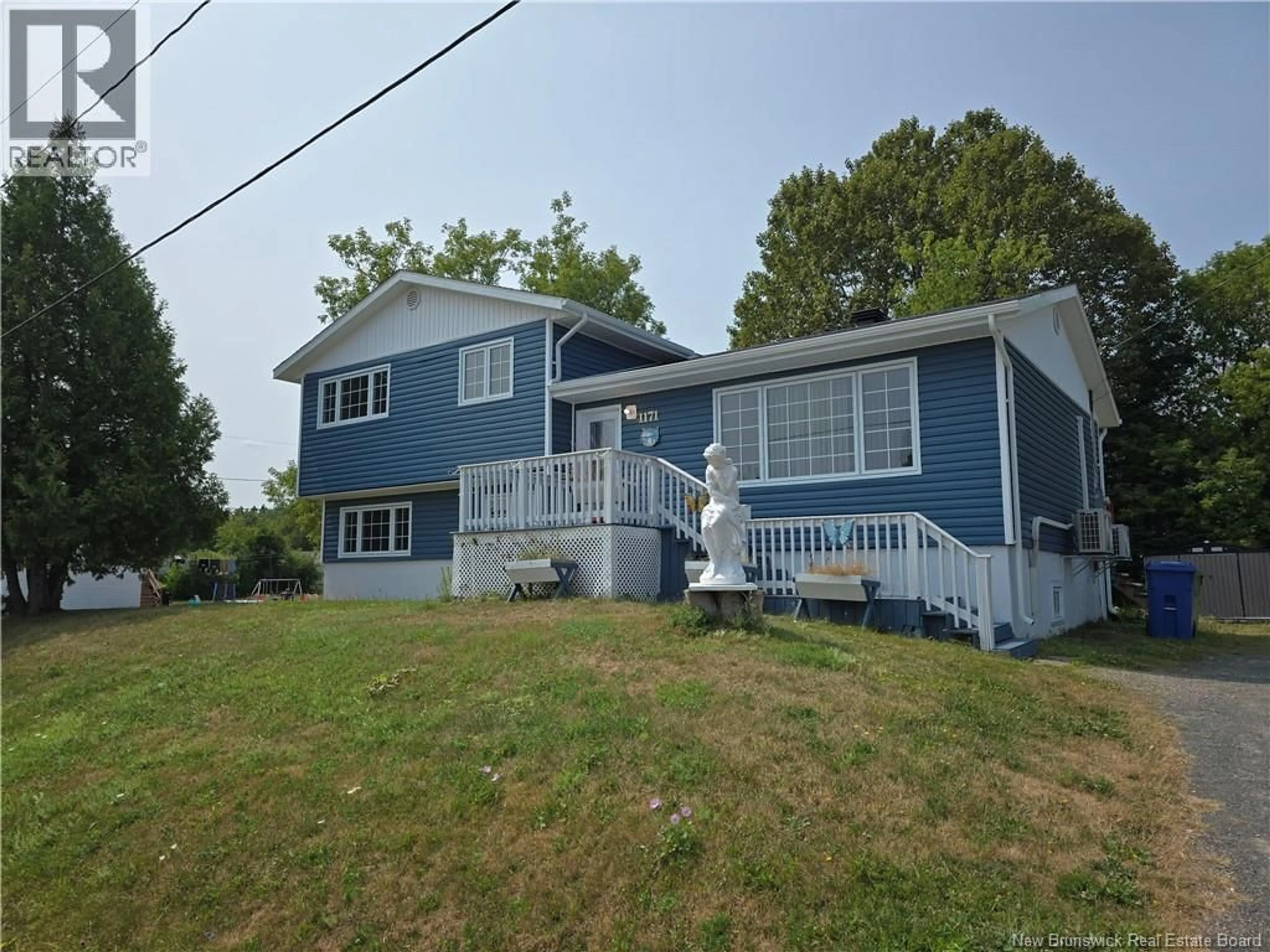Home with vinyl exterior material, water/lake/river/ocean view for 1171 VICTORIA, Bathurst New Brunswick E2A4G2