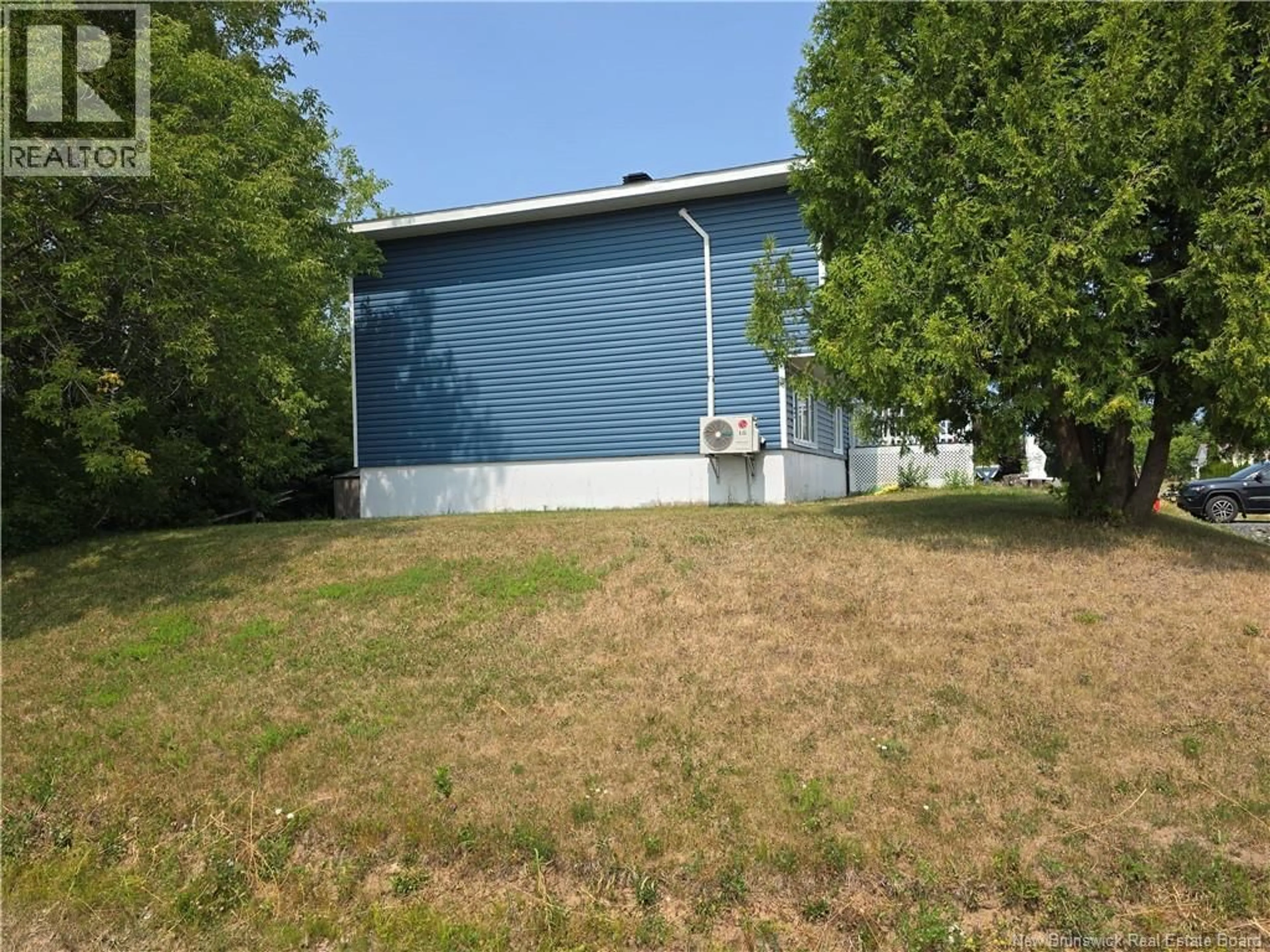 Shed for 1171 VICTORIA, Bathurst New Brunswick E2A4G2