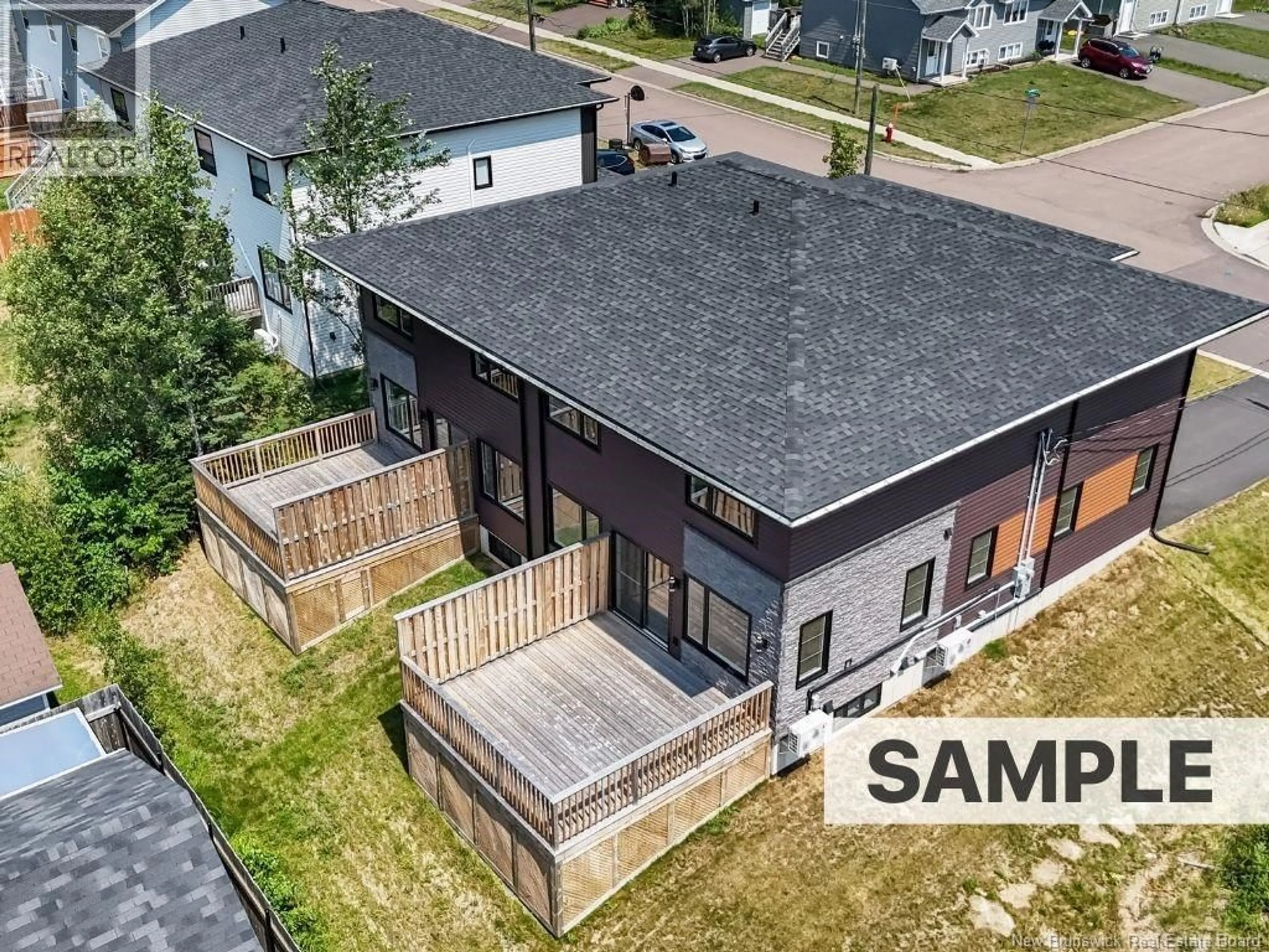 A pic from outside/outdoor area/front of a property/back of a property/a pic from drone, unknown for 126 EDINGTON STREET, Moncton New Brunswick E1E0C5