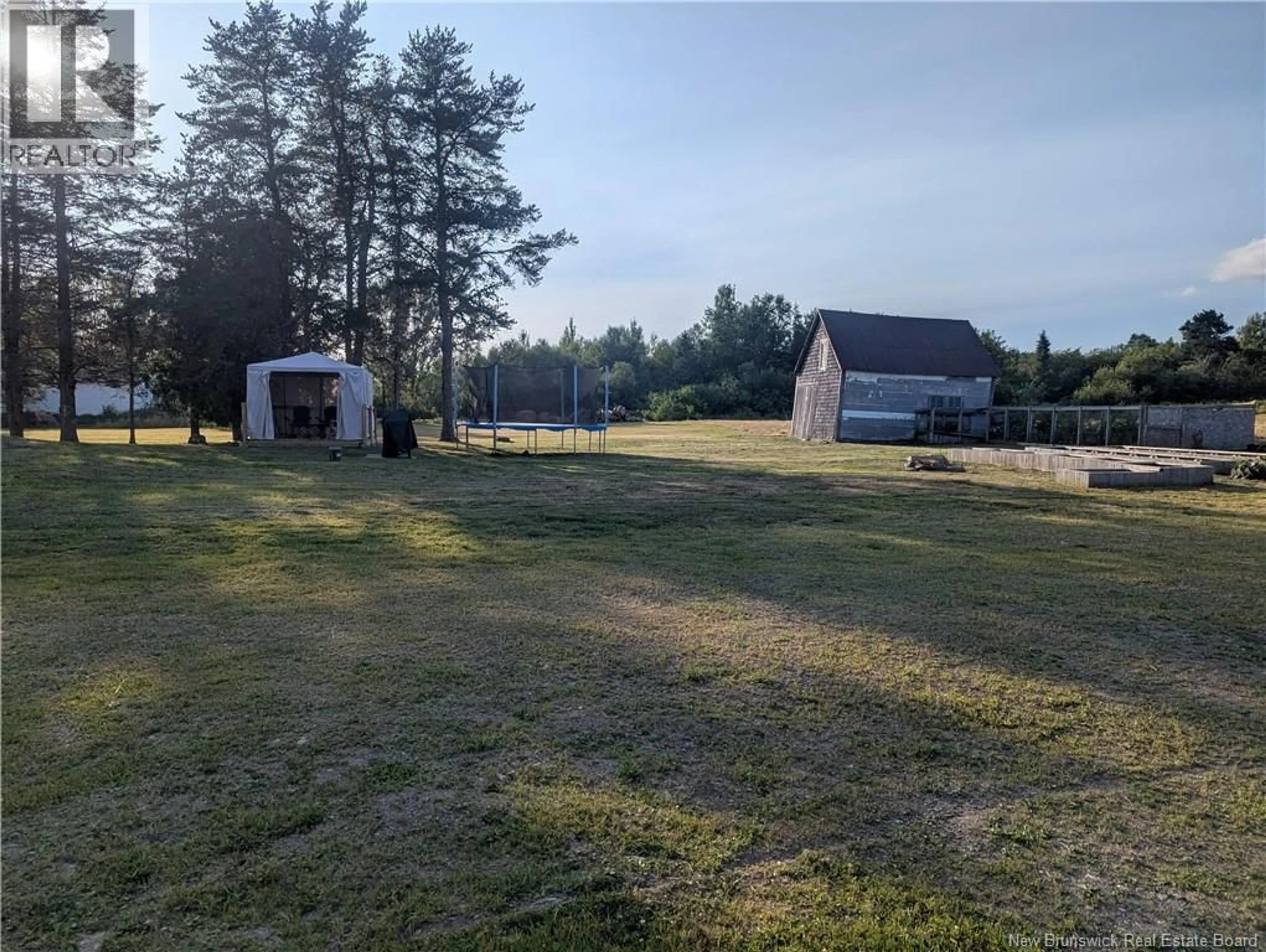 A pic from outside/outdoor area/front of a property/back of a property/a pic from drone, unknown for 1686 ROUTE 107, Williamsburg New Brunswick E6B1W4