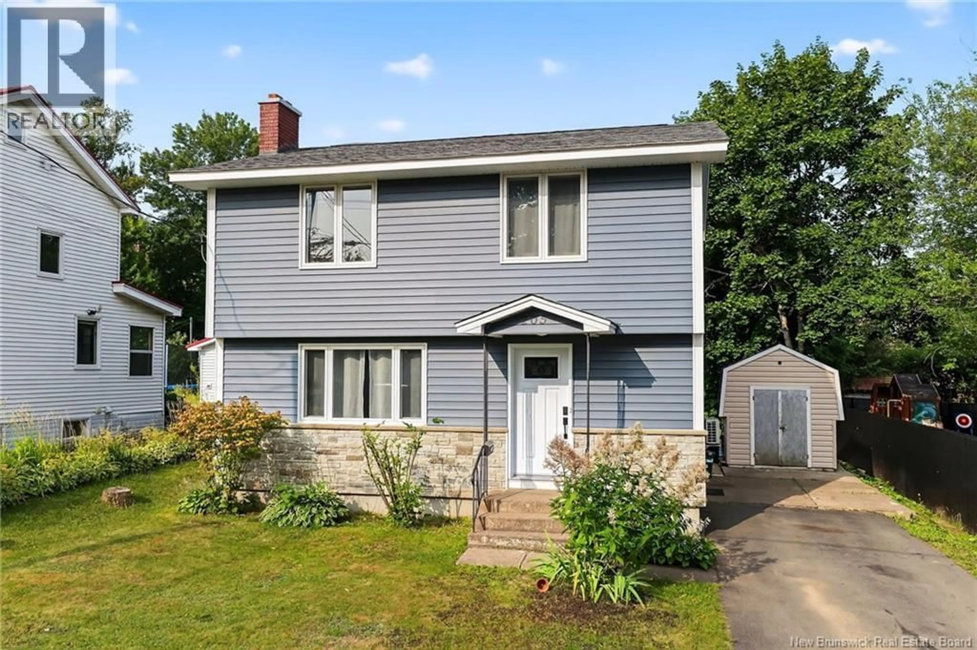 Home with vinyl exterior material, street for 205 WEDGEWOOD, Riverview New Brunswick E1B4T8