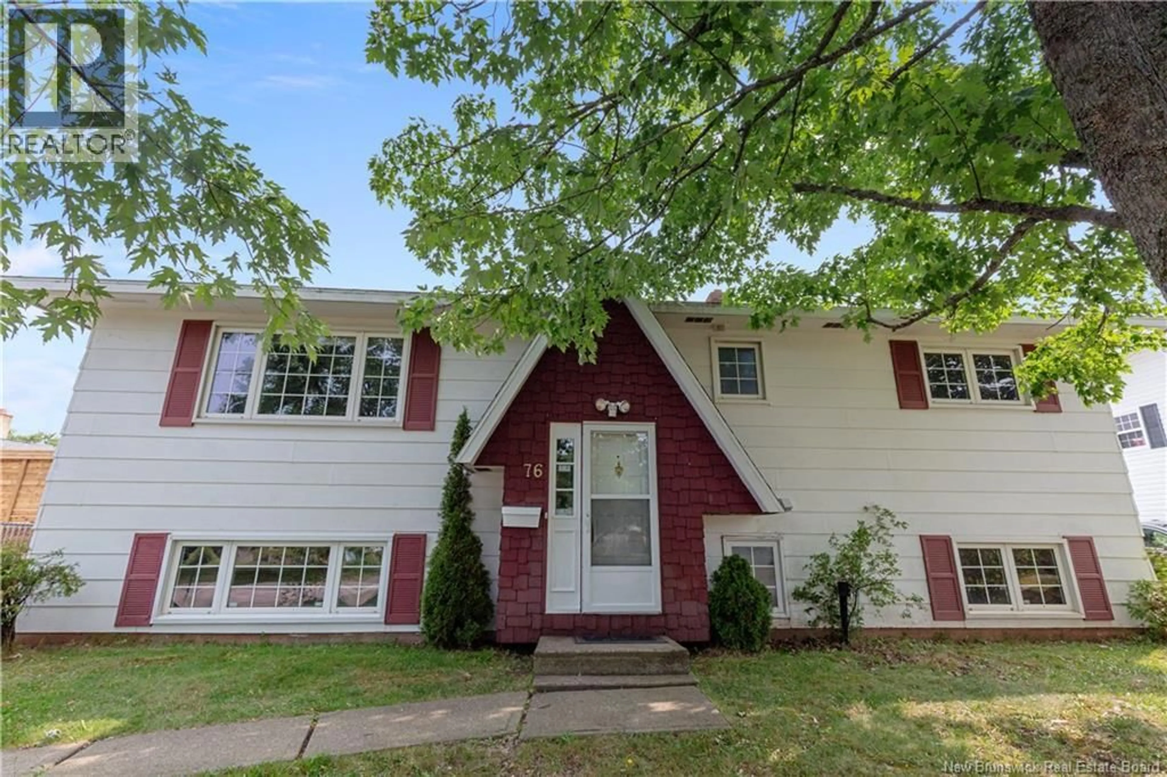 Home with vinyl exterior material, street for 76 WARREN AVENUE, Riverview New Brunswick E1B3M3