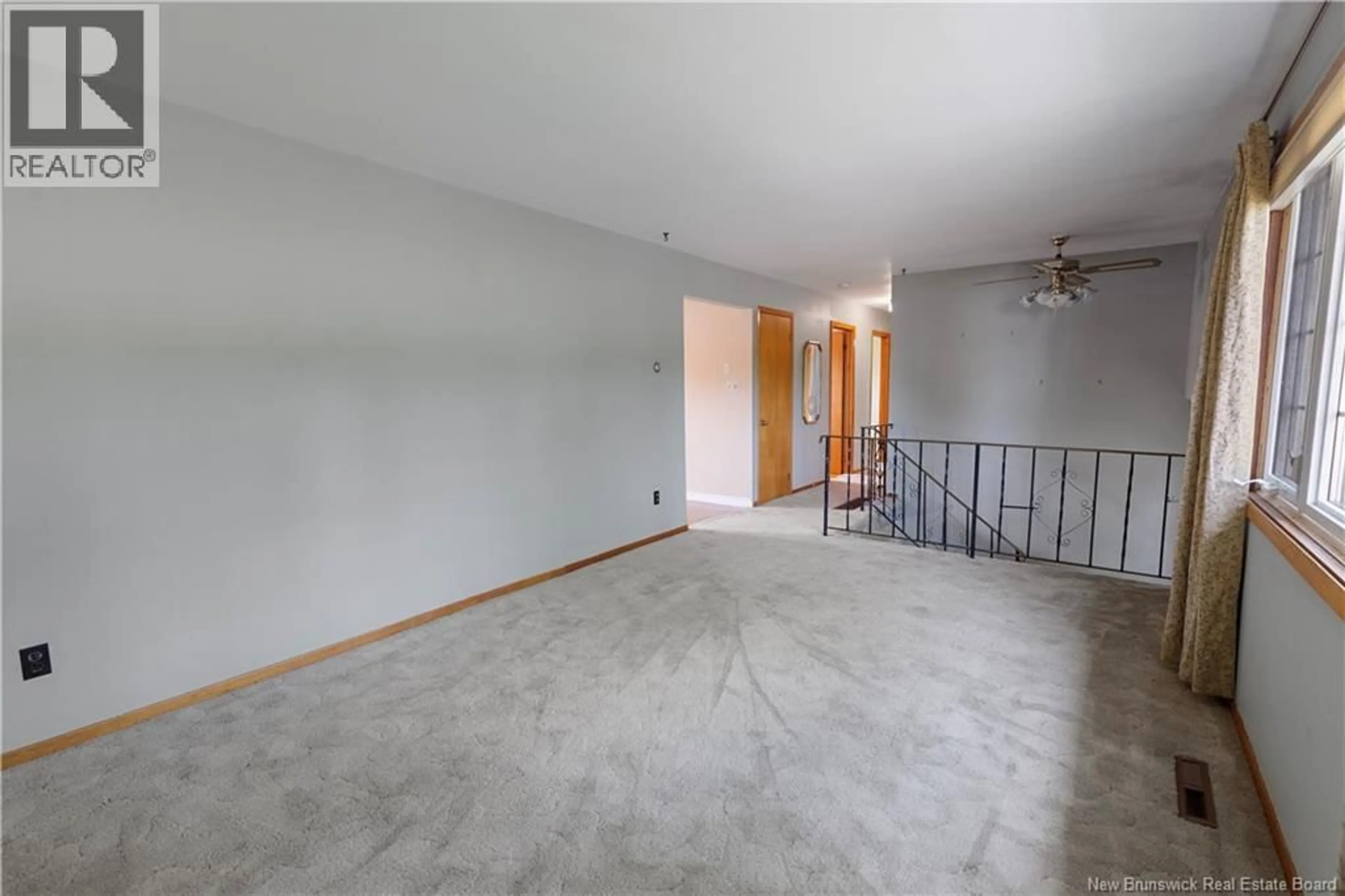 Indoor foyer for 76 WARREN AVENUE, Riverview New Brunswick E1B3M3