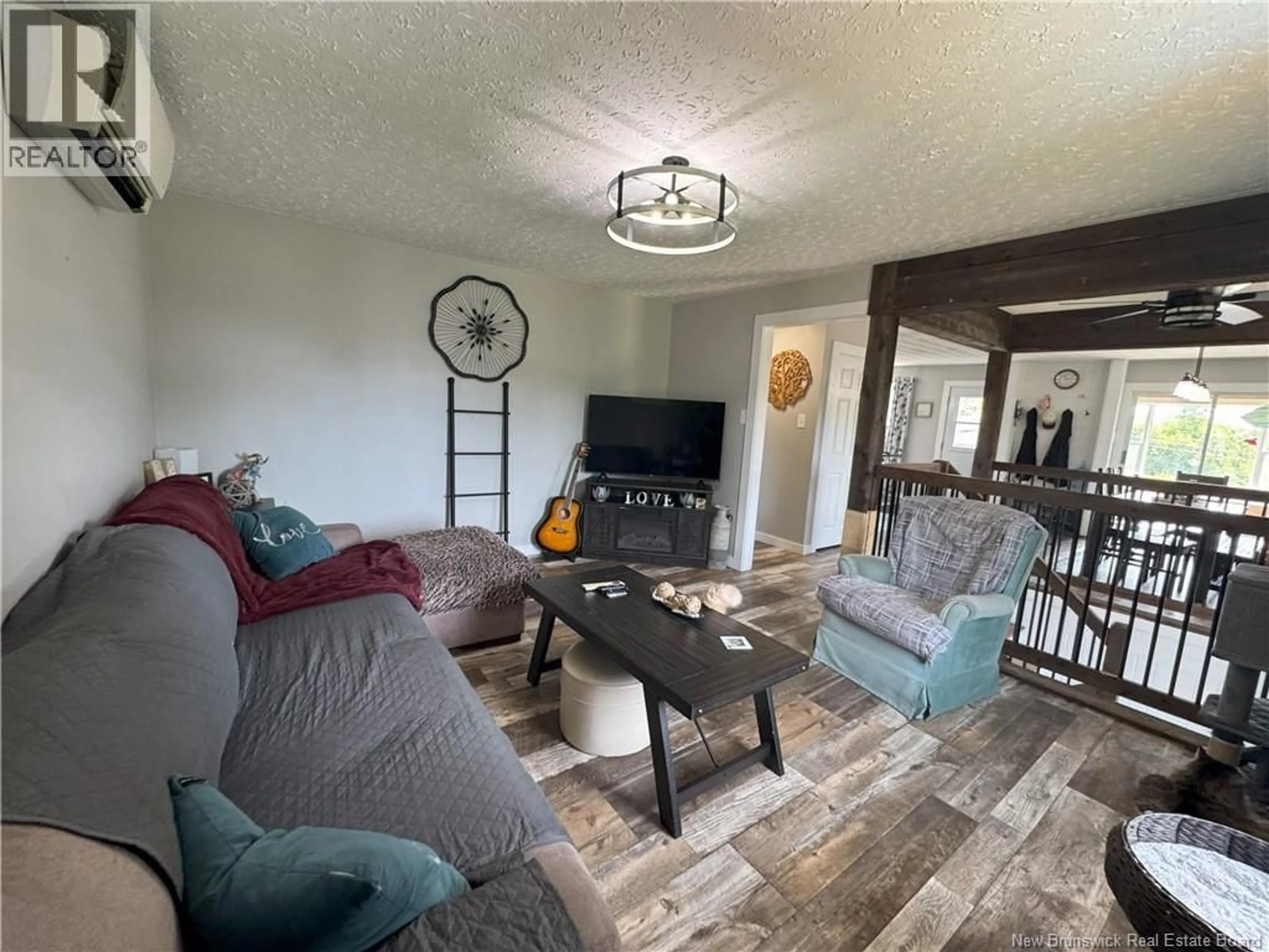 Living room with furniture, unknown for 2175 ROUTE 107, Williamsburg New Brunswick E6B1X5