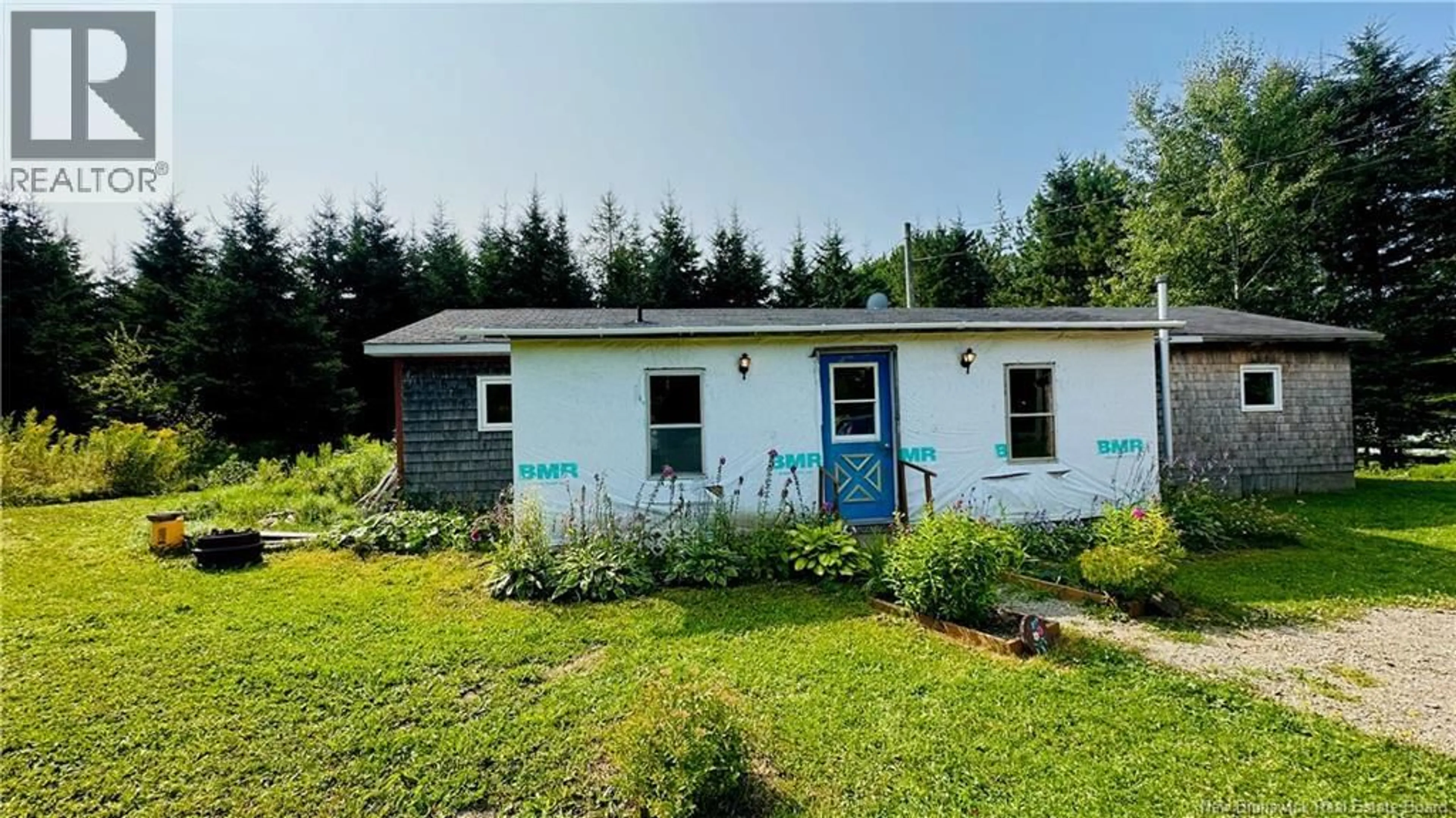 Shed for 8495 107 ROUTE, Glassville New Brunswick E7L4T4