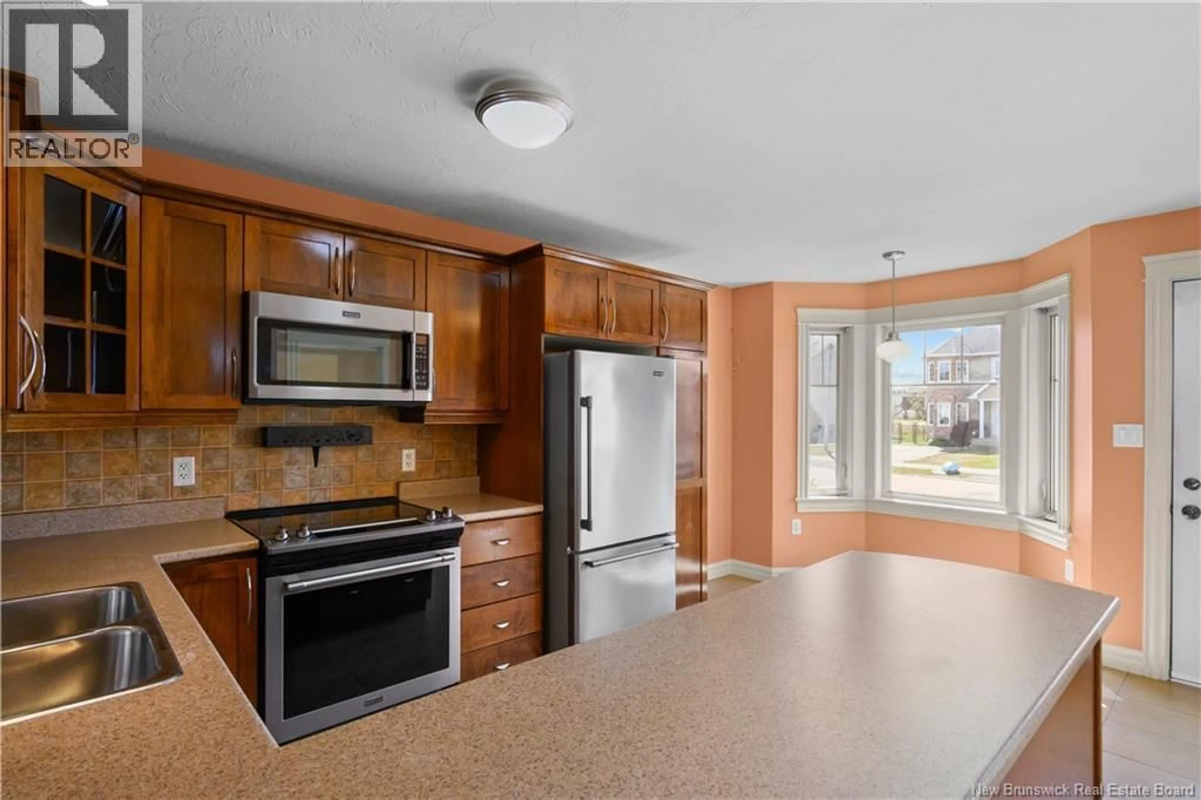Standard kitchen, ceramic/tile floor for 66 LAKEBURN, Dieppe New Brunswick E1A0Y7