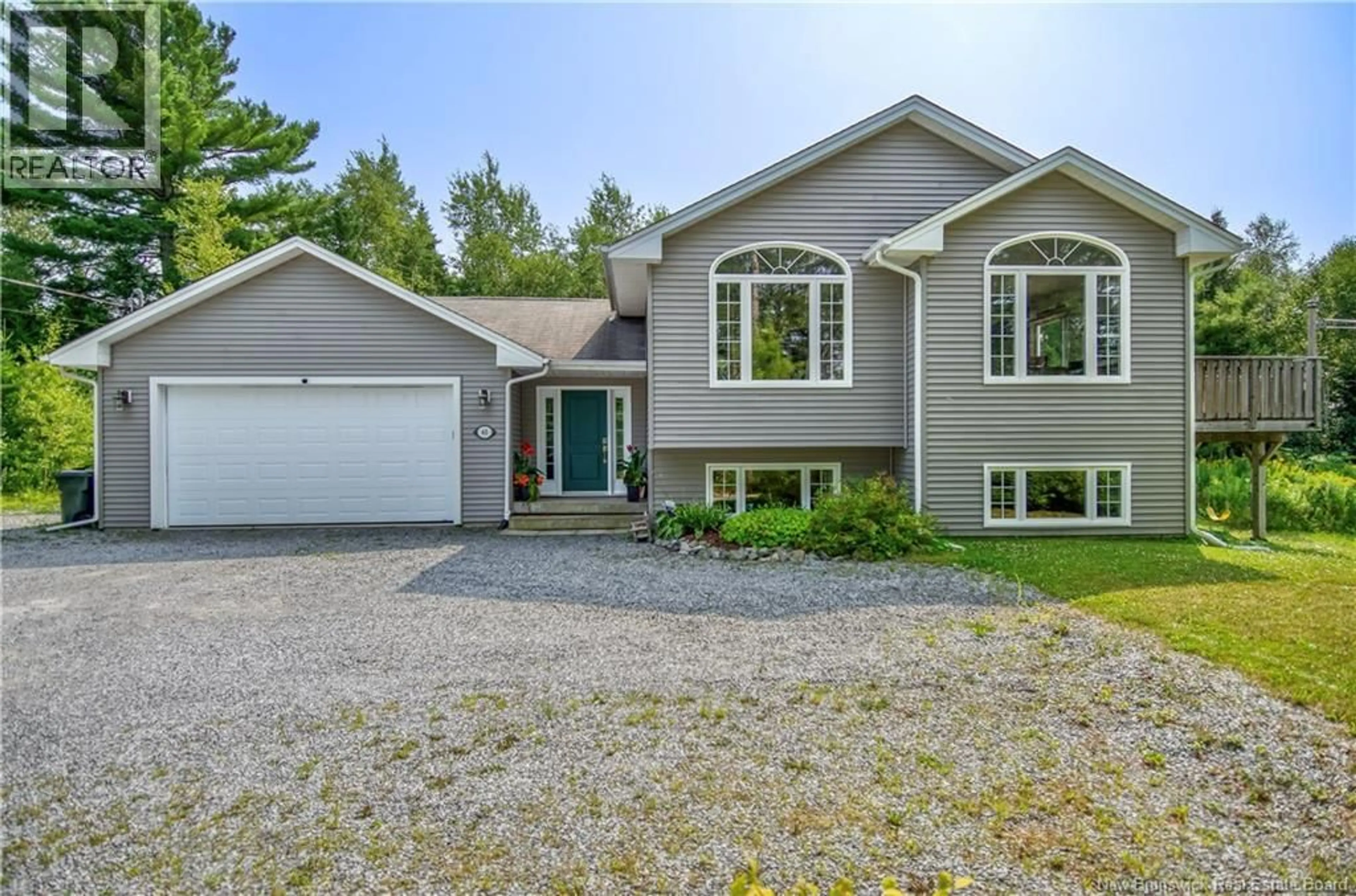 Home with vinyl exterior material, street for 40 BRIDGEFORD DRIVE, Quispamsis New Brunswick E2S0A9