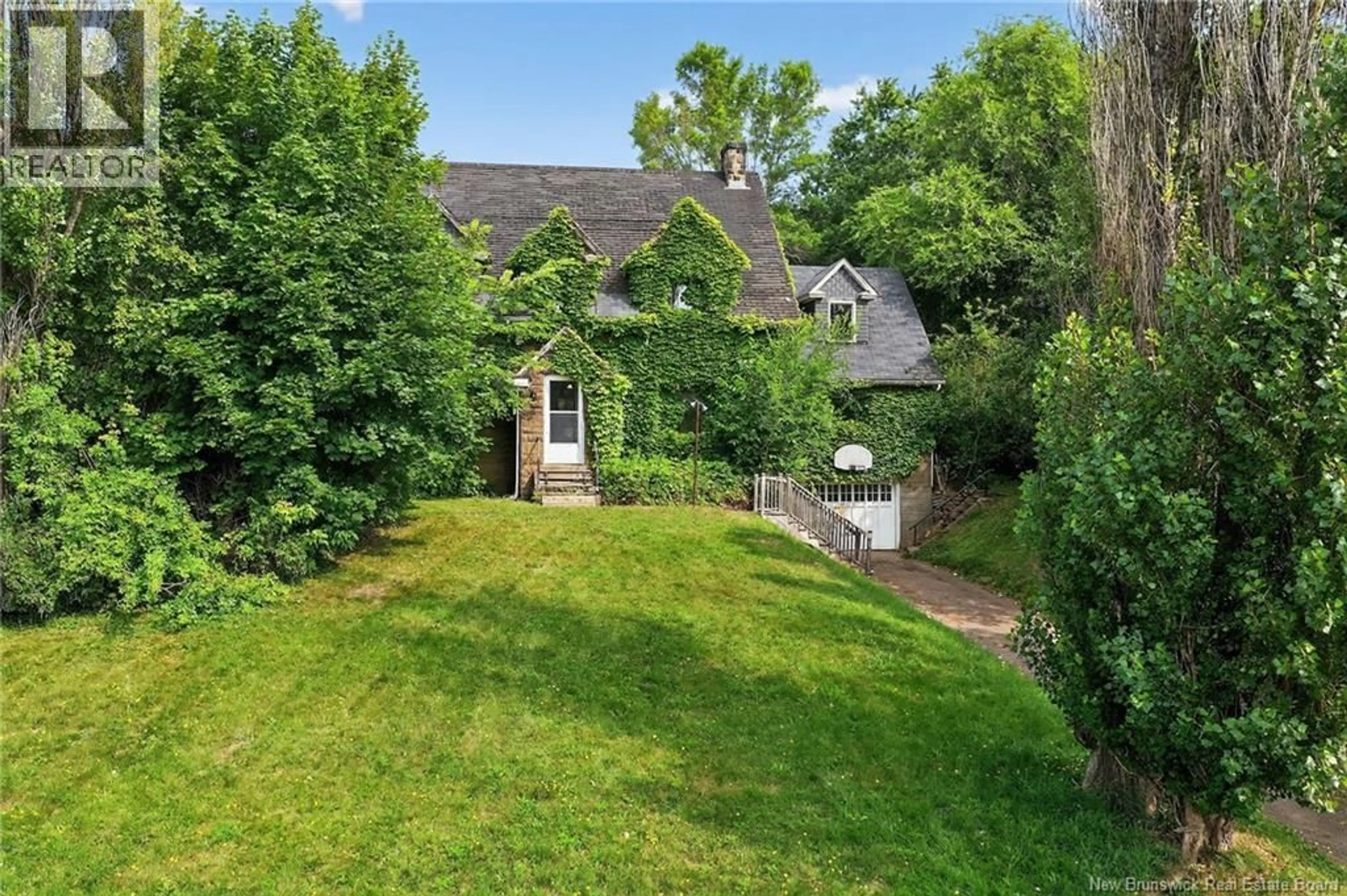 A pic from outside/outdoor area/front of a property/back of a property/a pic from drone, street for 37 BRAESIDE DRIVE, Moncton New Brunswick E1A3B7