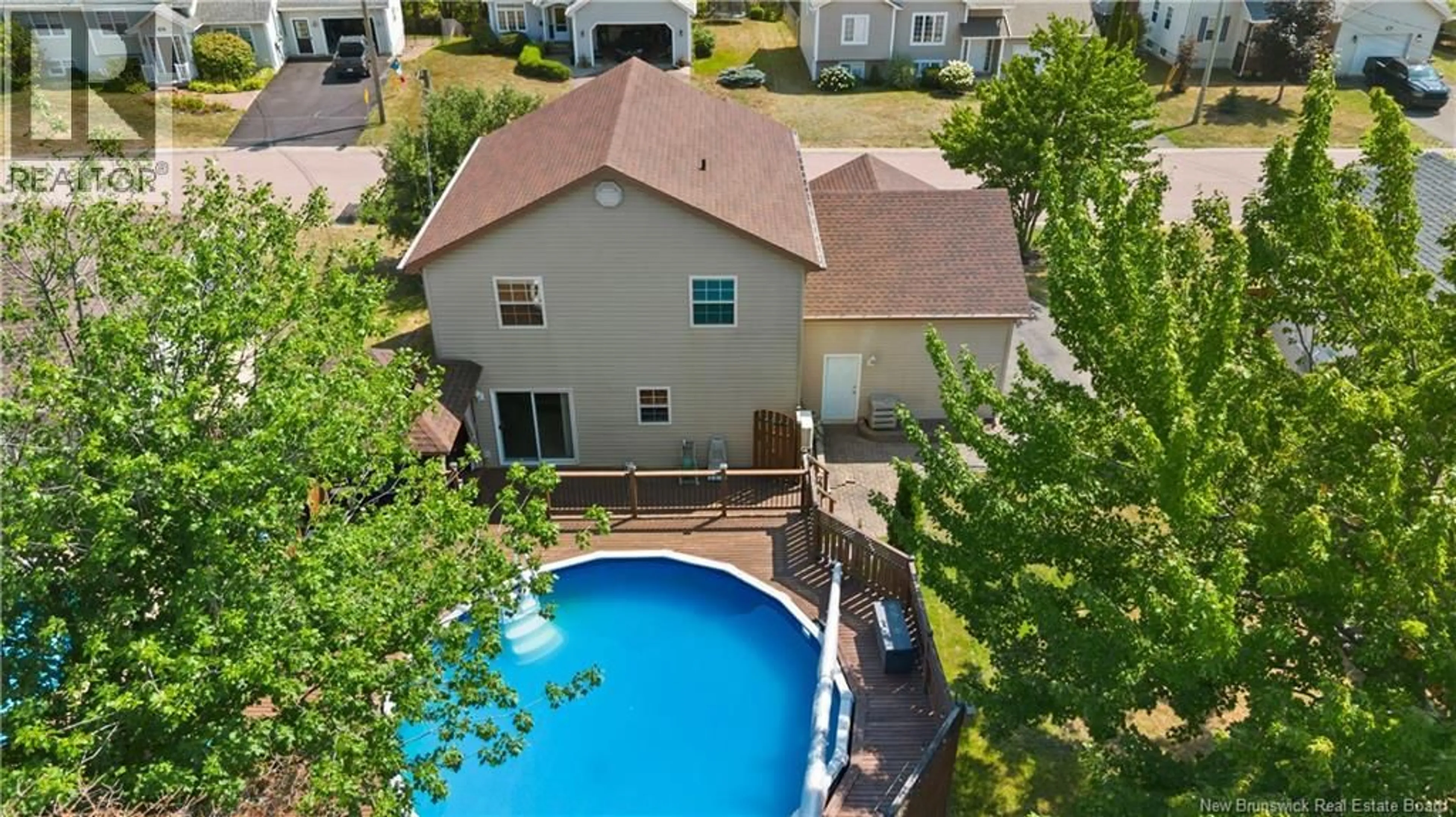 A pic from outside/outdoor area/front of a property/back of a property/a pic from drone, unknown for 44 DU RUISSEAU, Dieppe New Brunswick E1A8B3