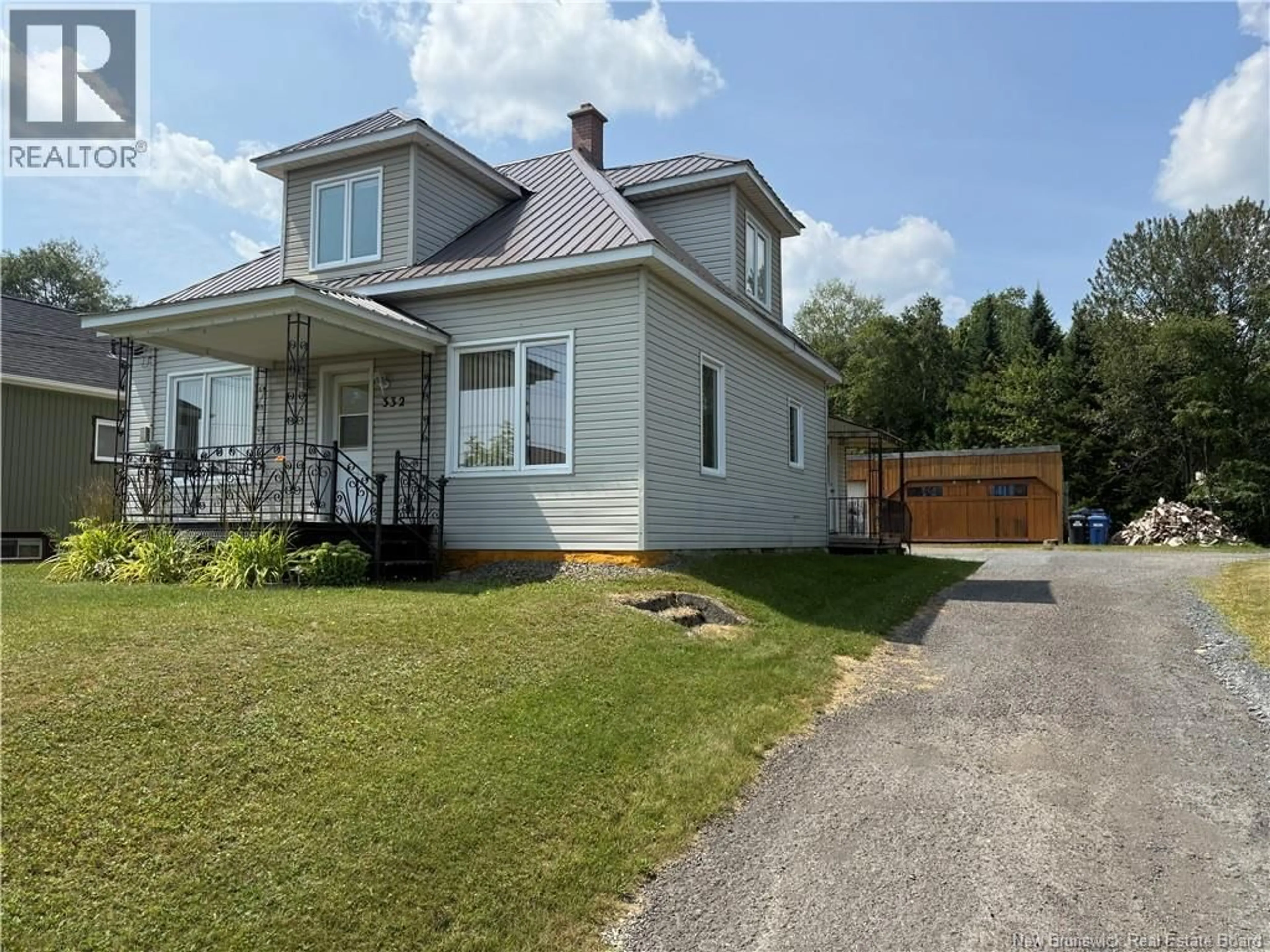 A pic from outside/outdoor area/front of a property/back of a property/a pic from drone, street for 332 PORTAGE ROAD, Grand-Sault/Grand Falls New Brunswick E3Z1M6