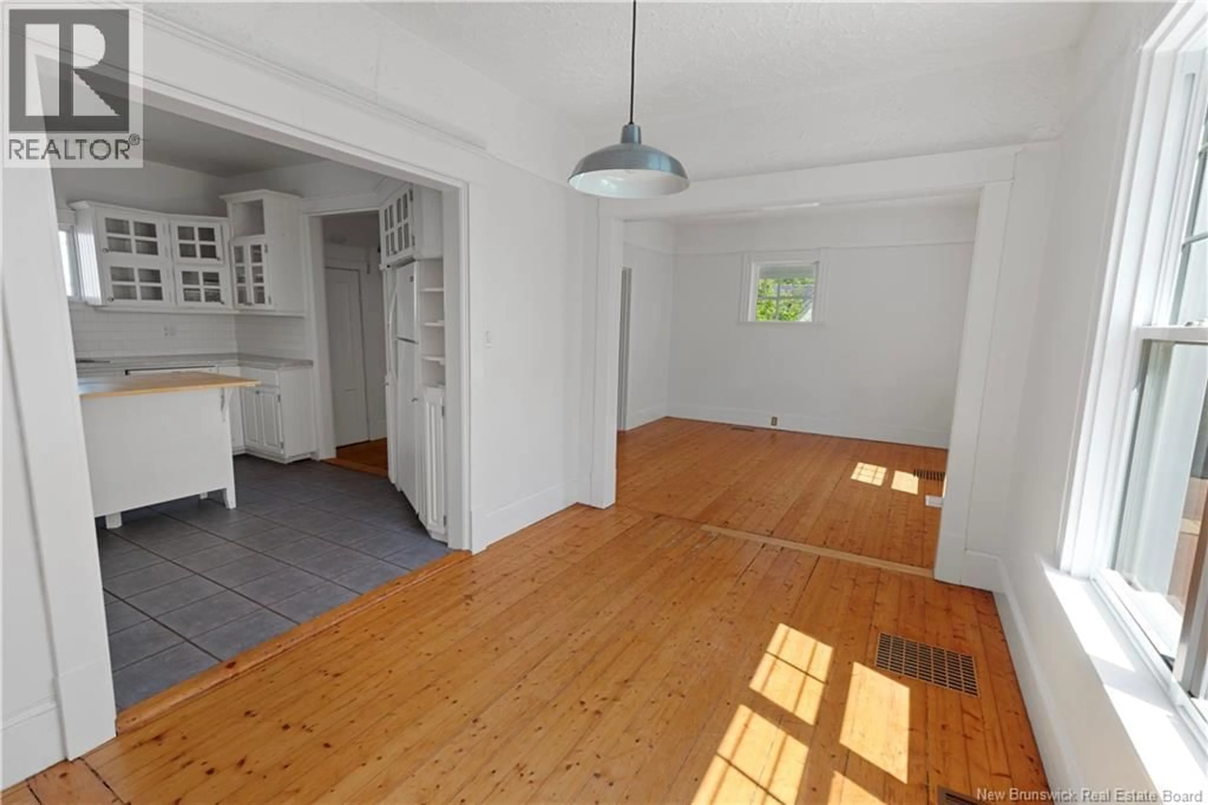 A pic of a room for 30 EDWARD STREET, Moncton New Brunswick E1A3Y7