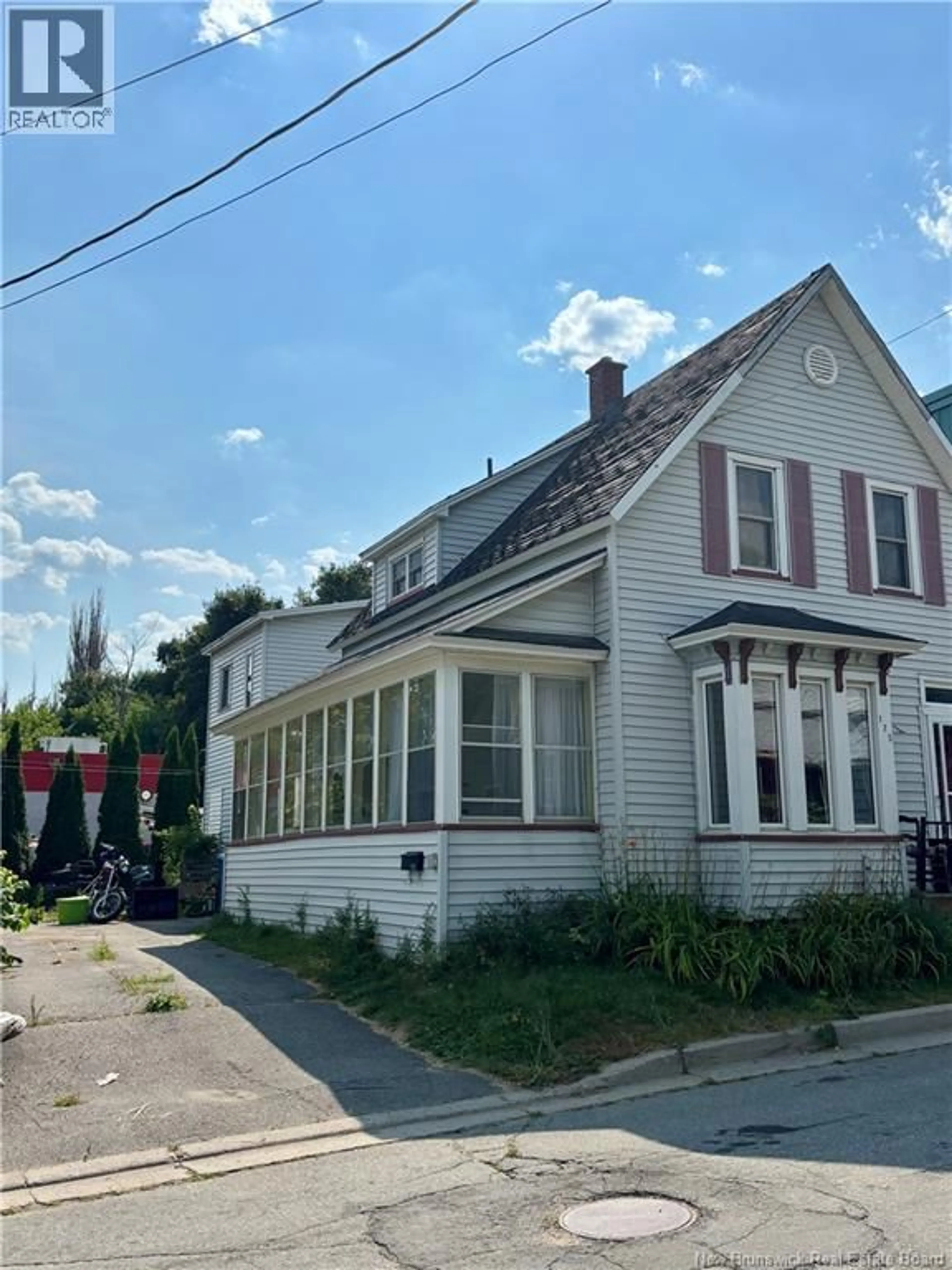 Home with vinyl exterior material, street for 175 FALCONER STREET, Miramichi New Brunswick E1V2Z5