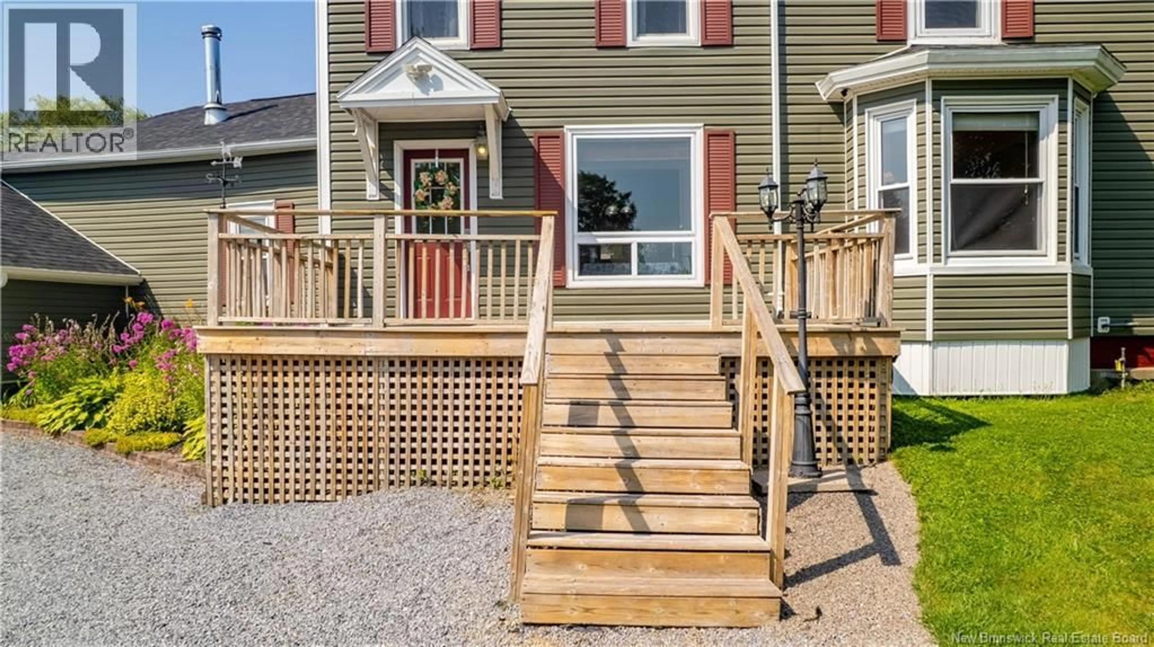 Home with vinyl exterior material, street for 49 HILL STREET, Milltown New Brunswick E3L1N6