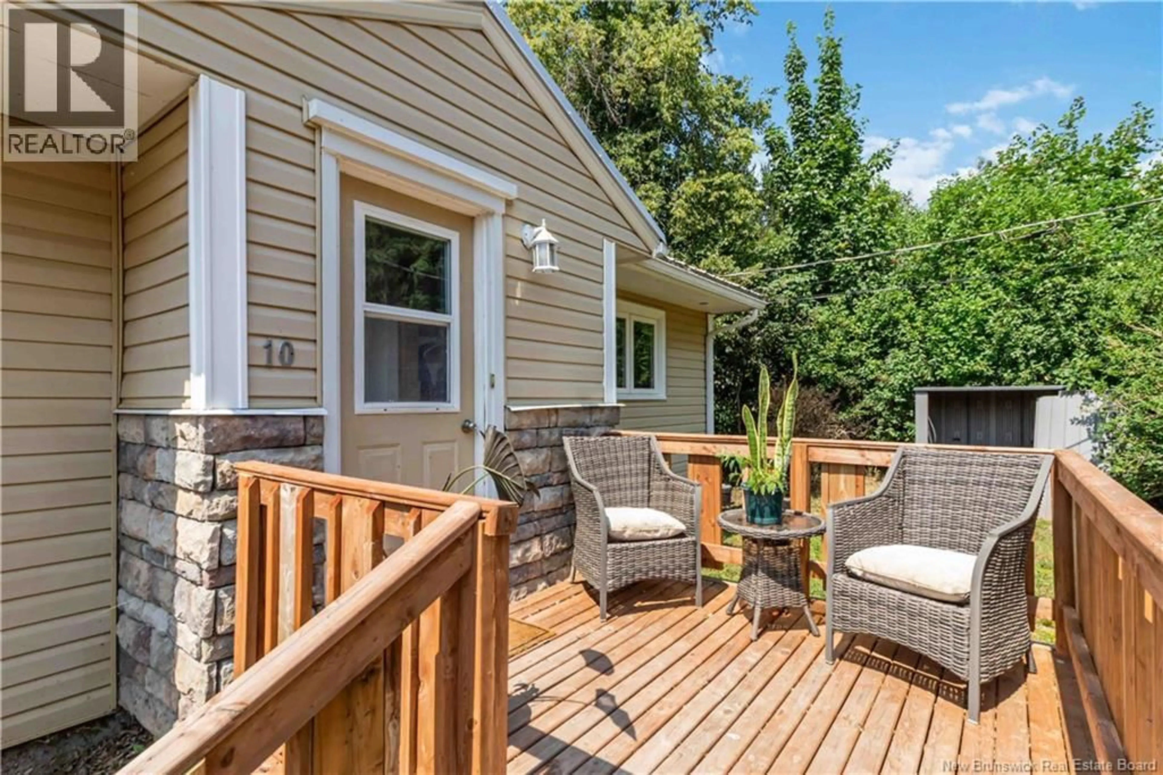 Patio, street for 10 BENNET STREET, Sackville New Brunswick E4L3M6