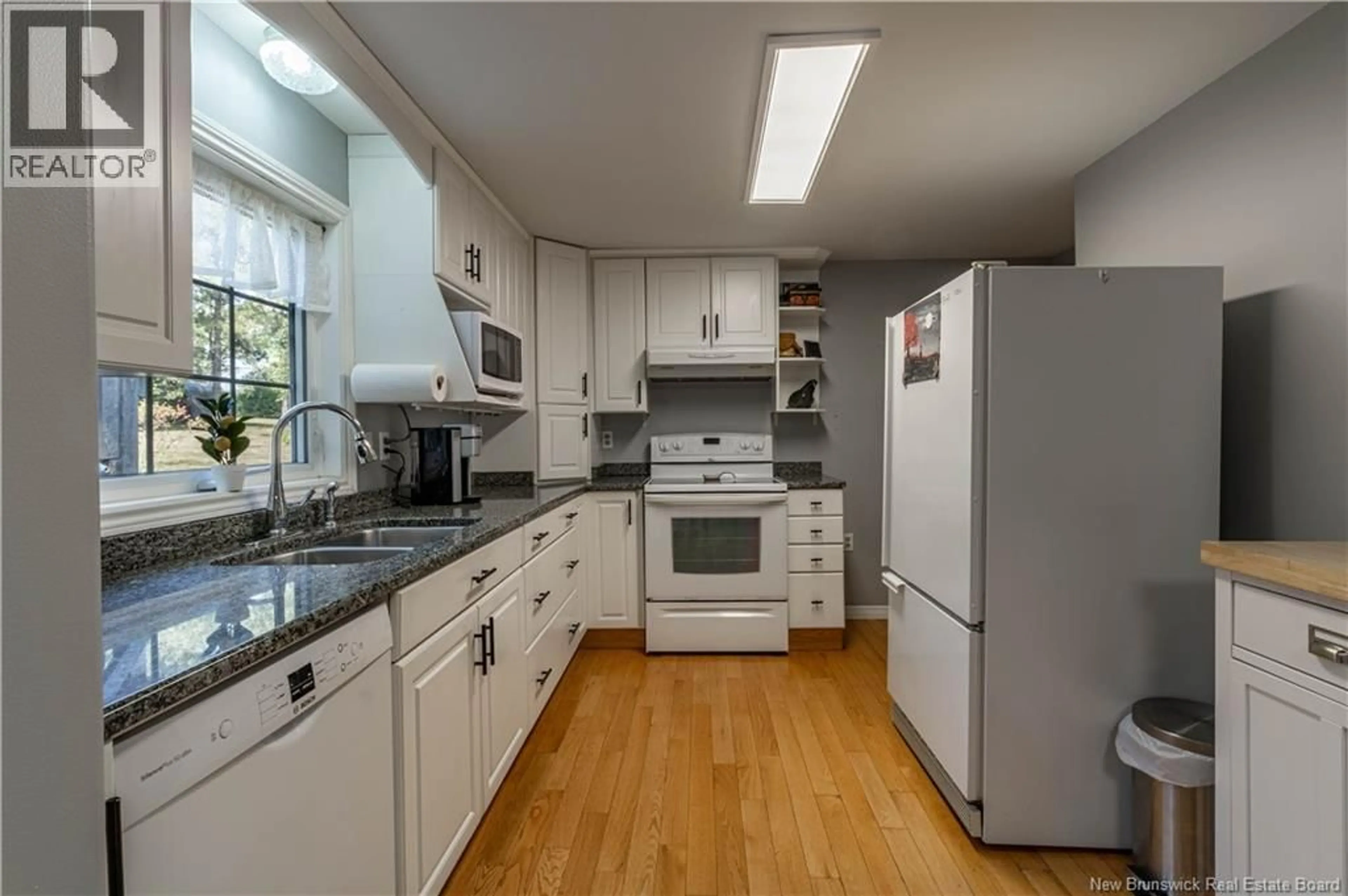 Standard kitchen, ceramic/tile floor for 77 QUEEN STREET, Sussex New Brunswick E4E2B2