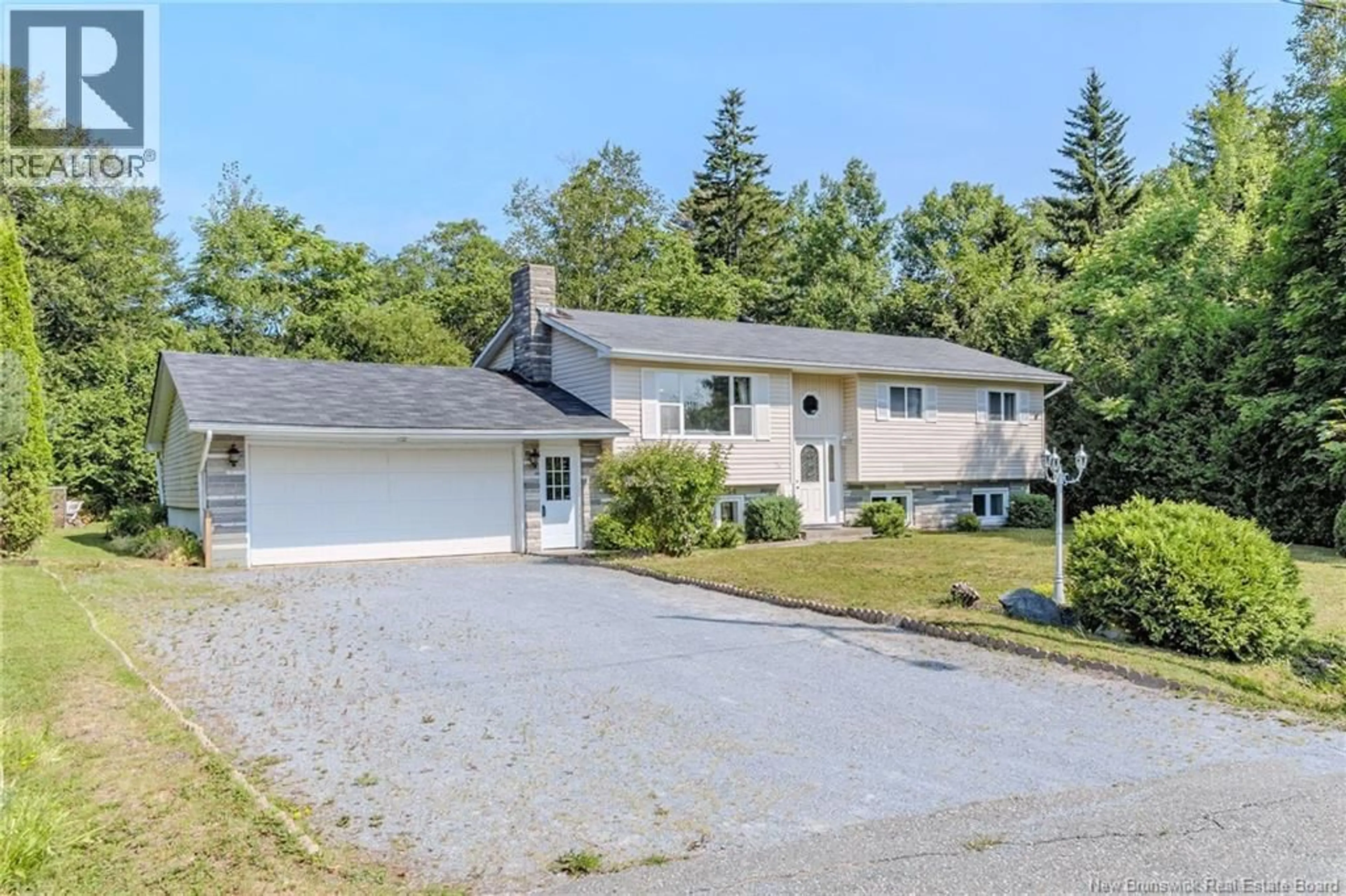 A pic from outside/outdoor area/front of a property/back of a property/a pic from drone, street for 70 LEIGHSIDE COURT, Grand Bay-Westfield New Brunswick E5K1Z4