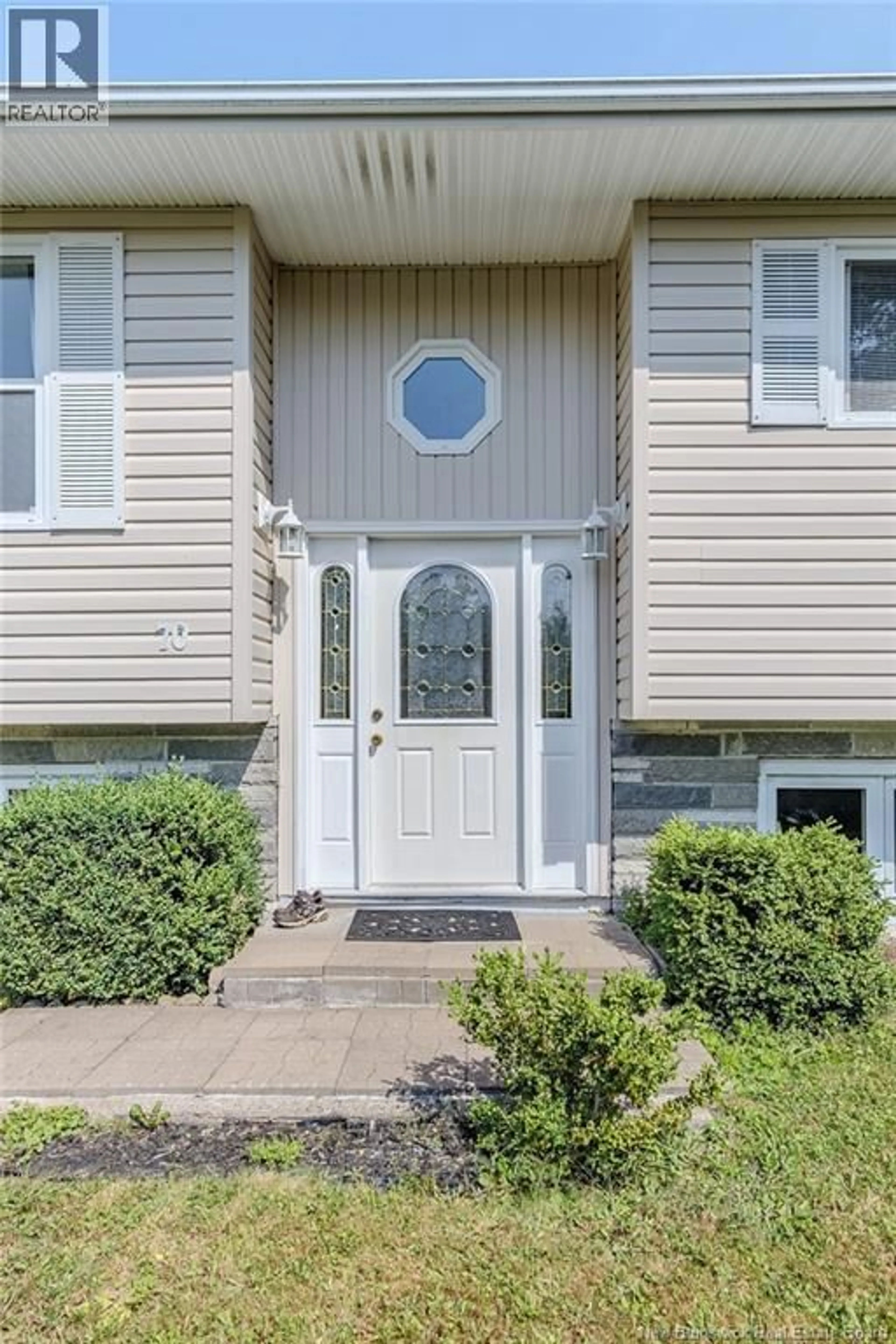 Home with vinyl exterior material, street for 70 LEIGHSIDE COURT, Grand Bay-Westfield New Brunswick E5K1Z4