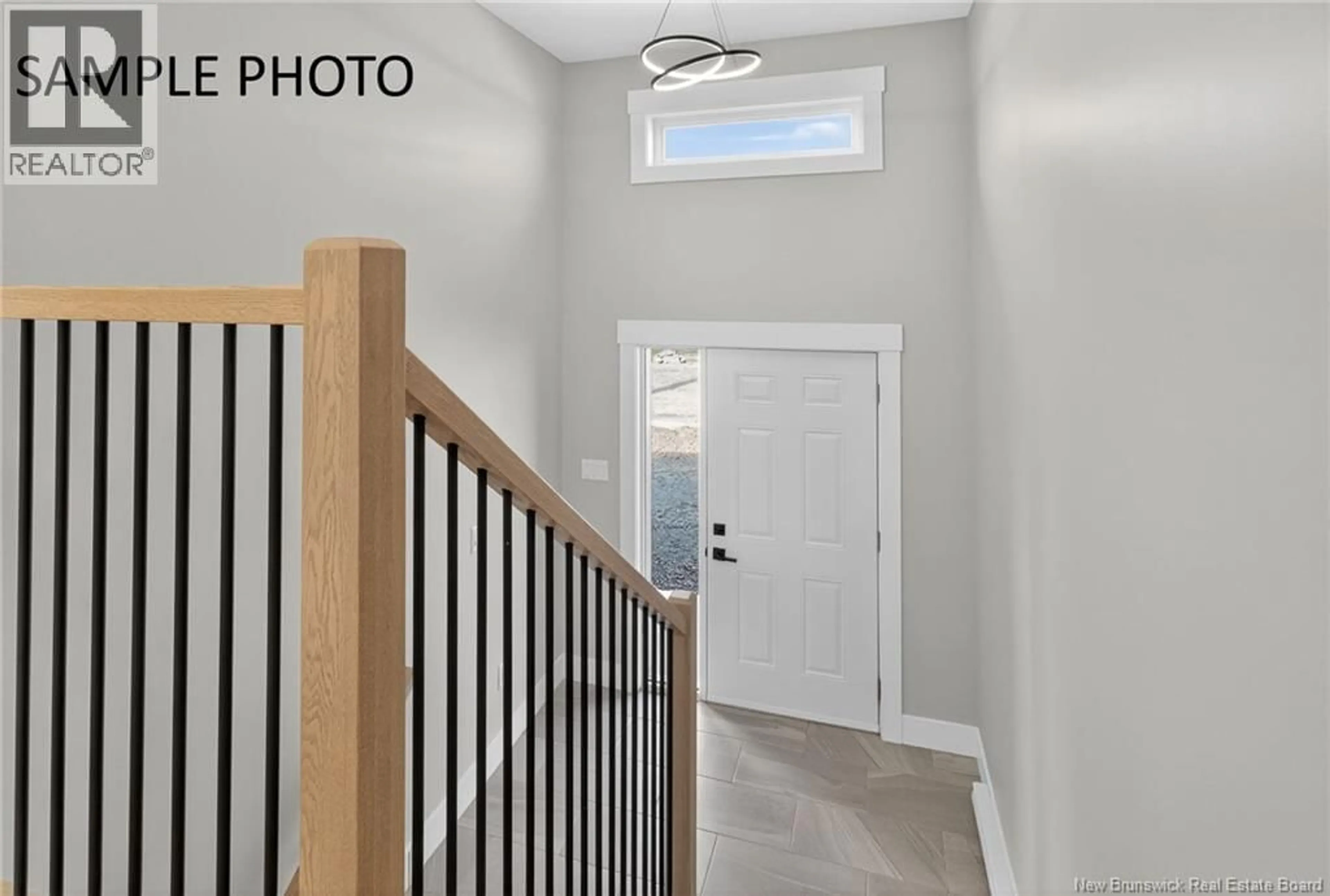 Indoor entryway for 27 VIOLET STREET, Shediac New Brunswick E4P0Z8