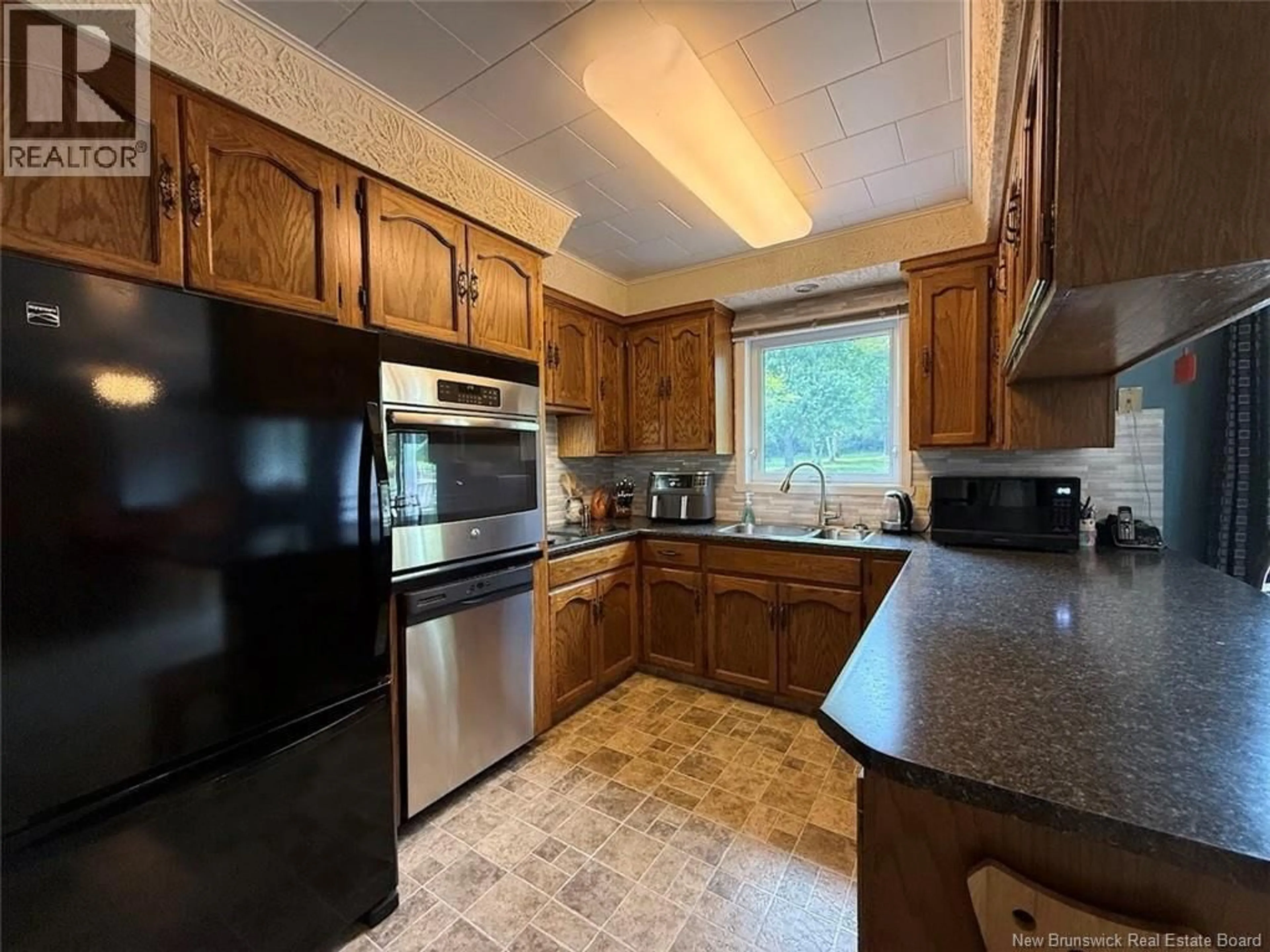 Standard kitchen, unknown for 1781 ROUTE 120, St-Hilaire New Brunswick E3V4T5