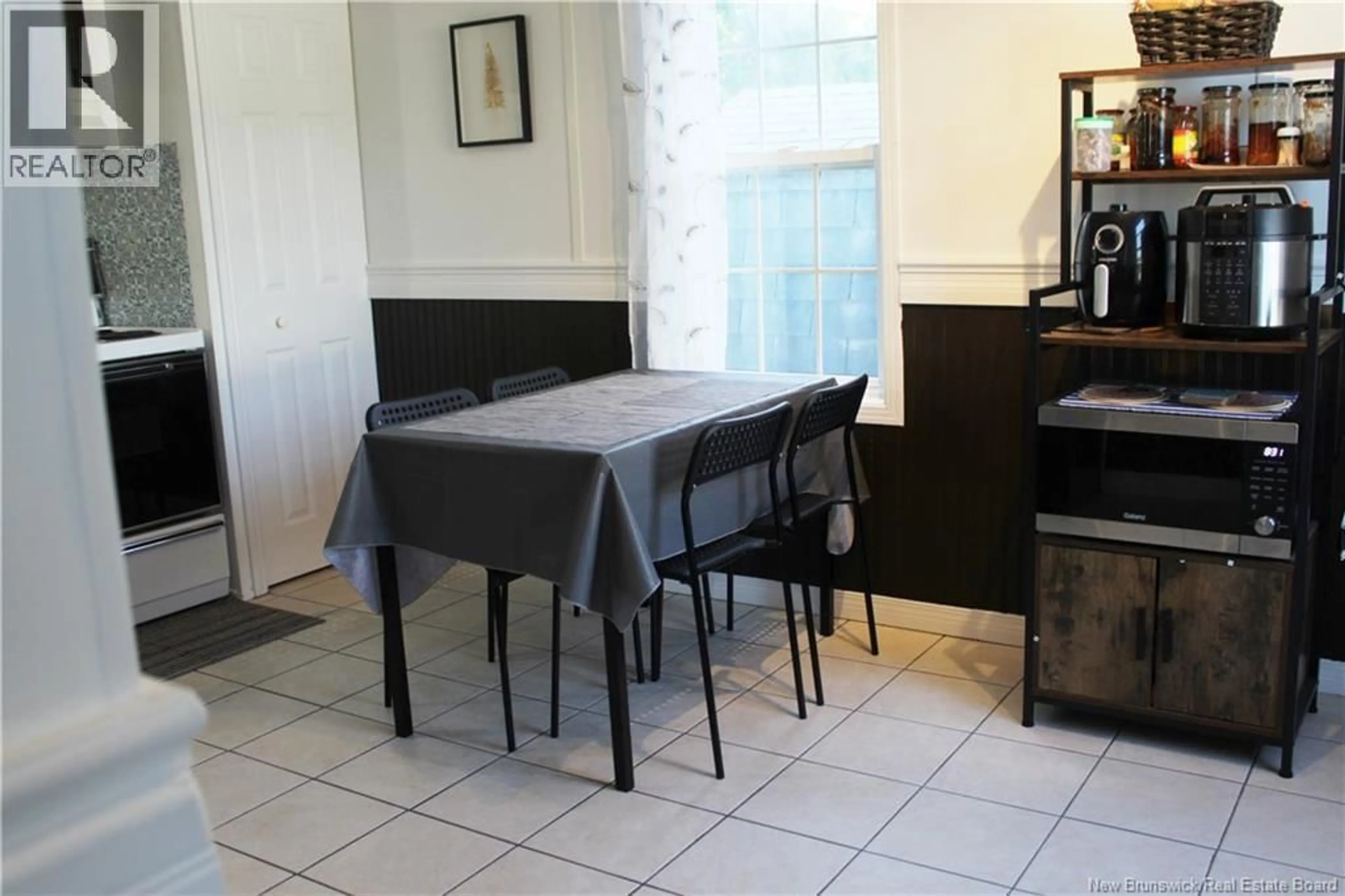 Dining room, unknown for 7 CHICKADEE STREET, Moncton New Brunswick E1H2V3