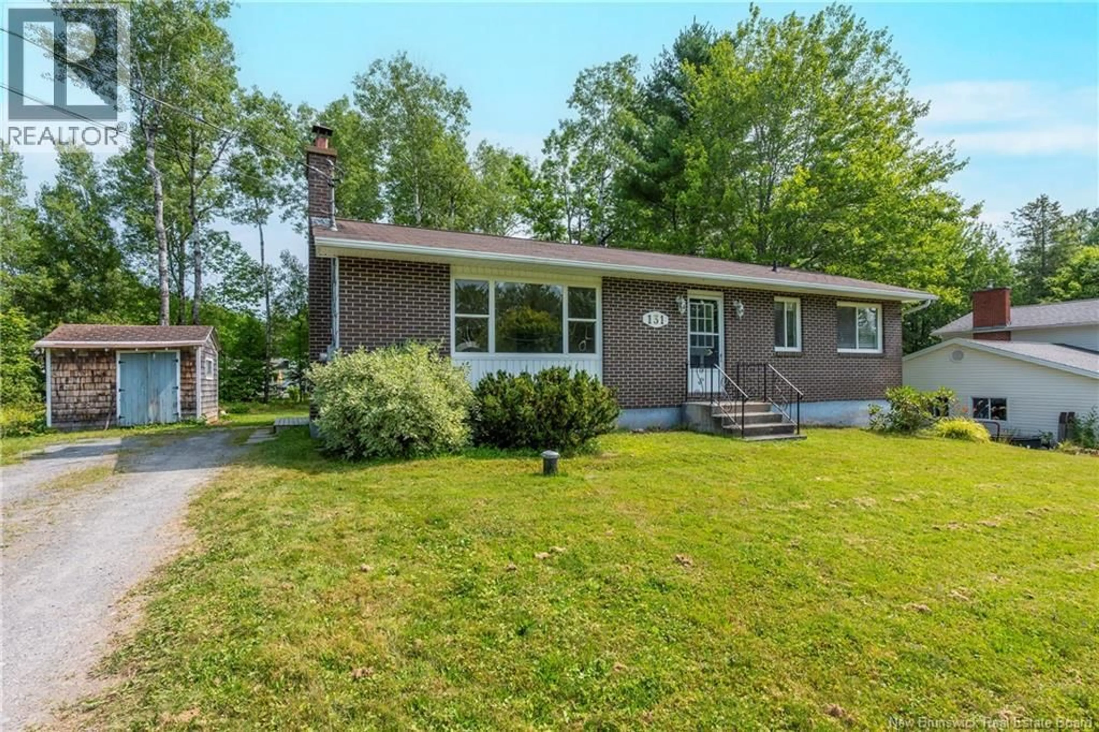 Home with vinyl exterior material, street for 131 KINGSTON AVENUE, New Maryland New Brunswick E3C1G6
