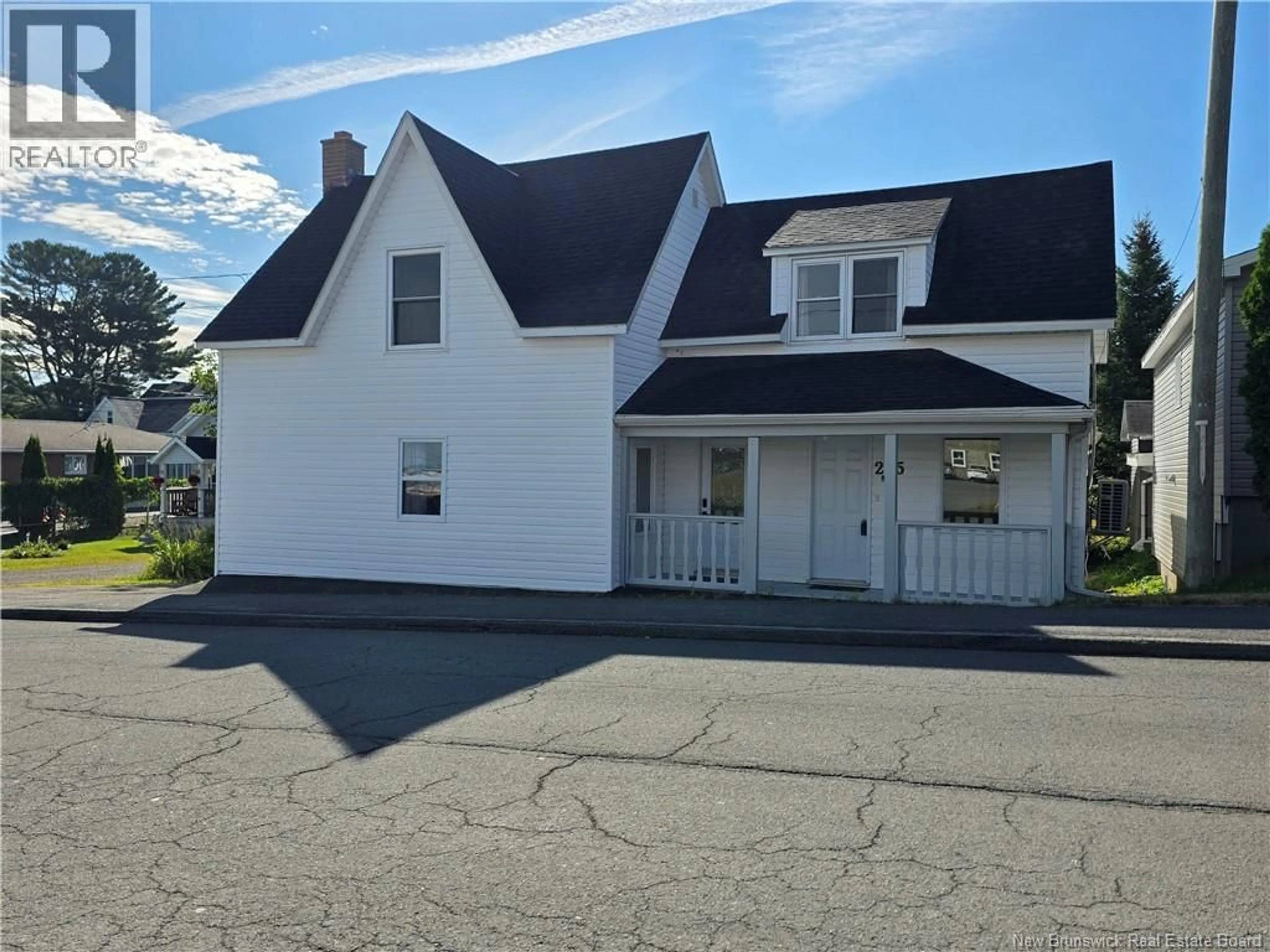 A pic from outside/outdoor area/front of a property/back of a property/a pic from drone, street for 275 SHERIFF, Grand Falls New Brunswick E3Z3A1