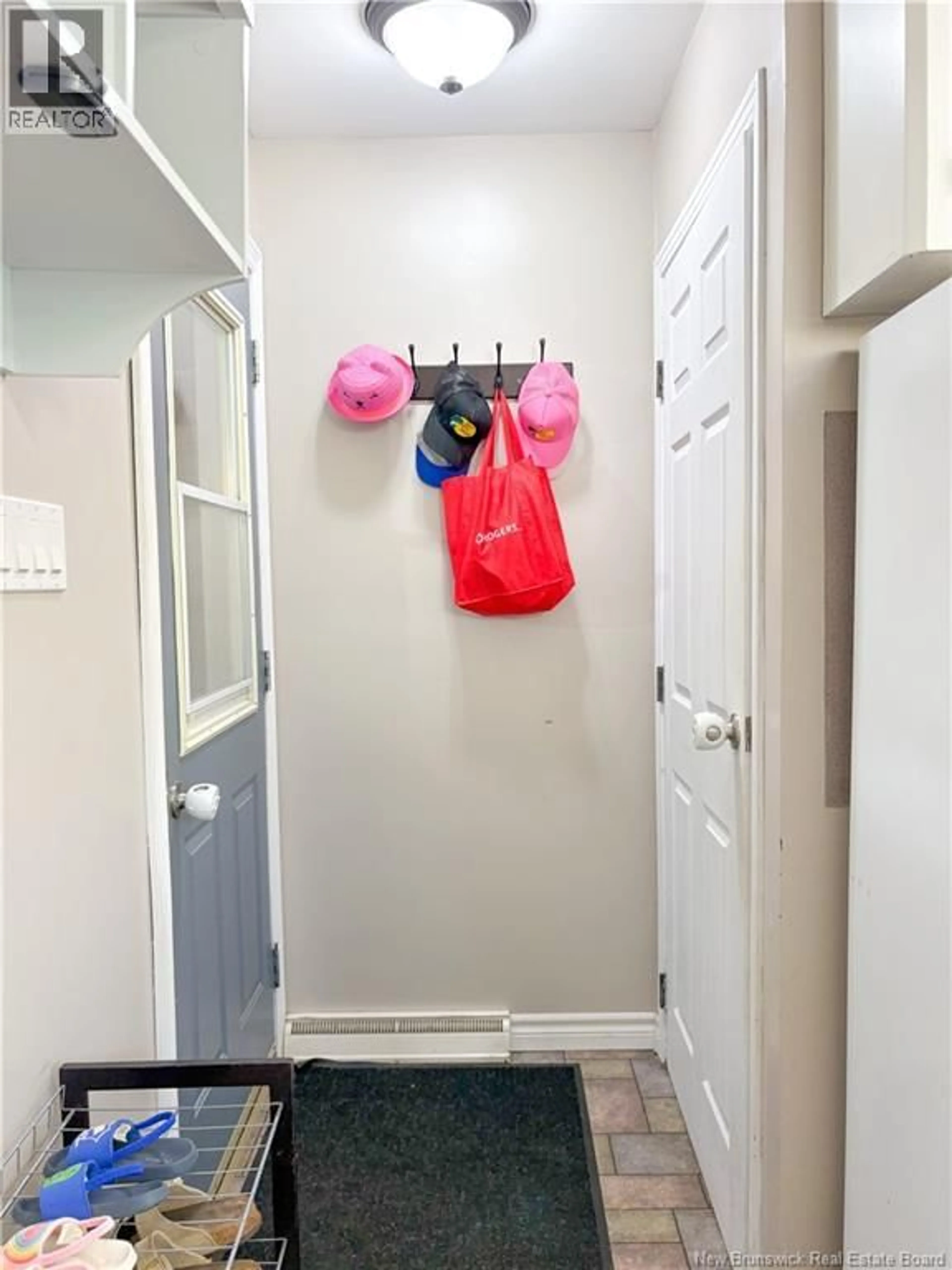 Indoor entryway for 142 ELIZABETH STREET, Woodstock New Brunswick E7M1R2