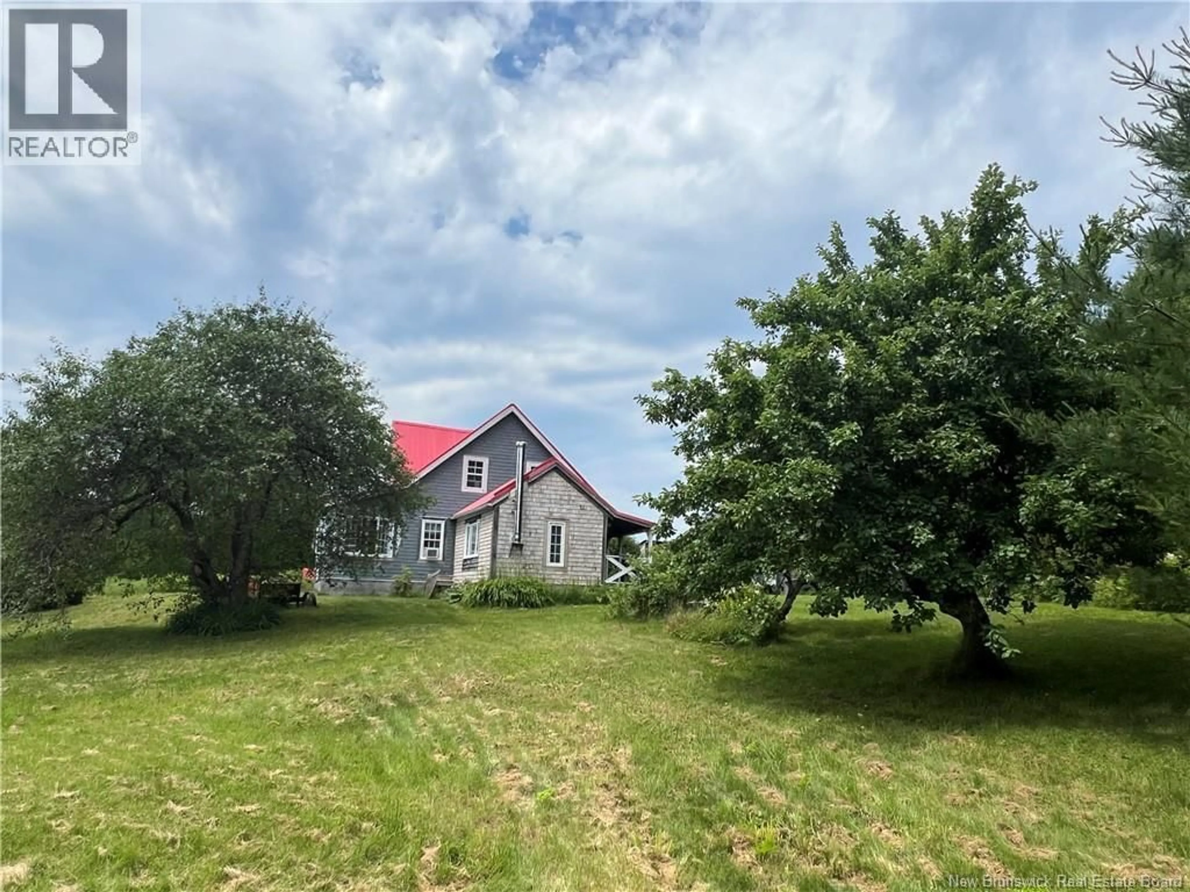 A pic from outside/outdoor area/front of a property/back of a property/a pic from drone, building for 2048 ROUTE 845, Summerville New Brunswick E5S1H5