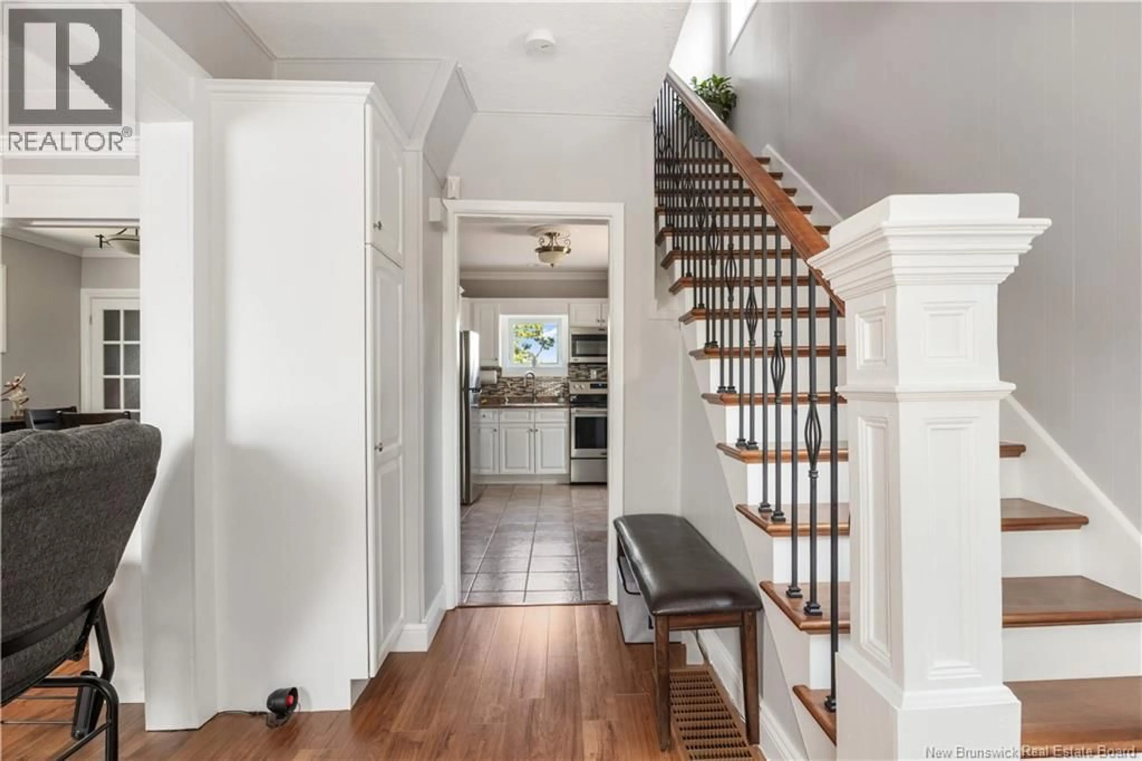 Indoor entryway for 5 RUSSELL, Moncton New Brunswick E1E3K5