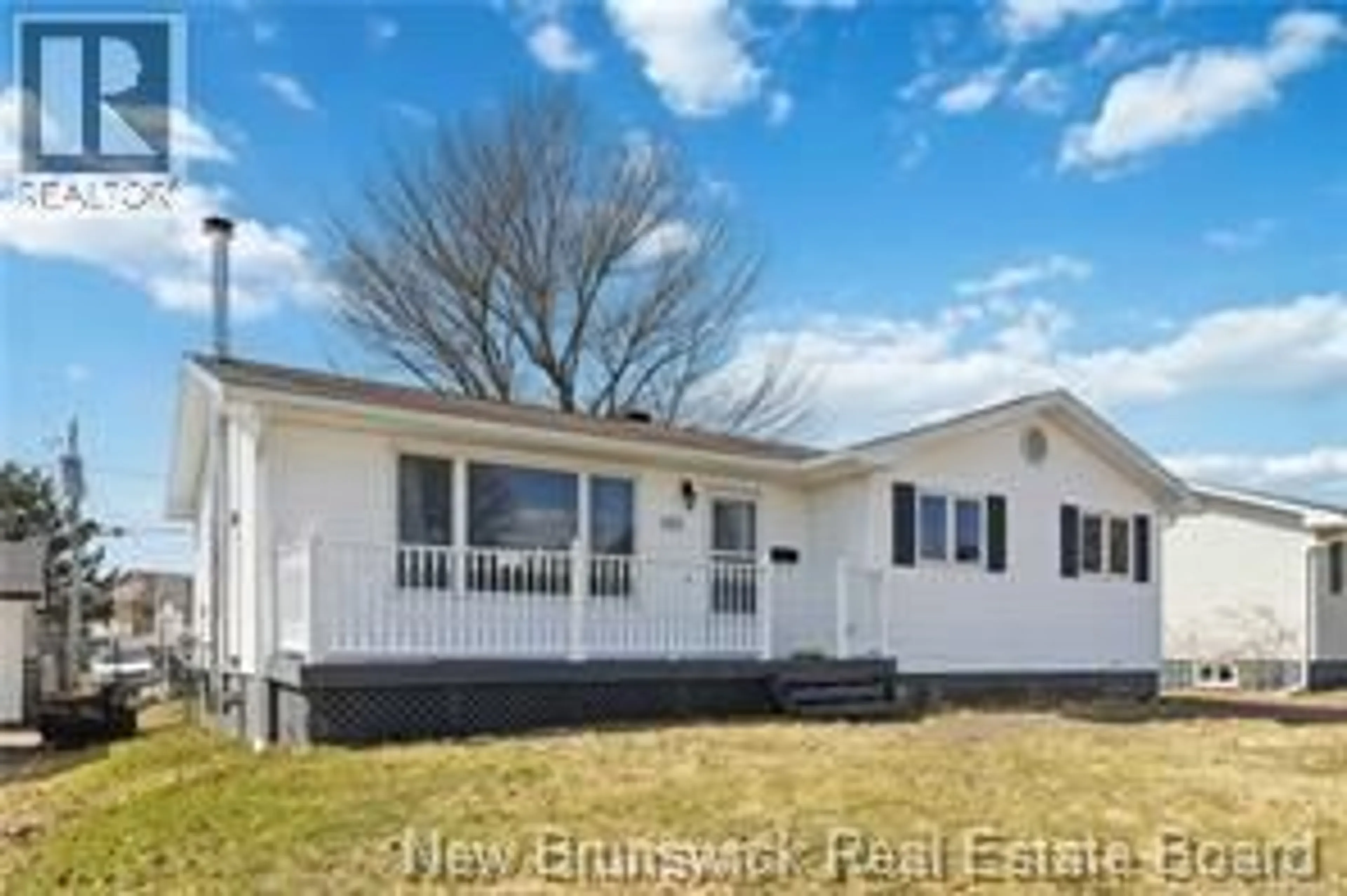 Home with vinyl exterior material, street for 120 DAWN CRESCENT, Moncton New Brunswick E1G1K3