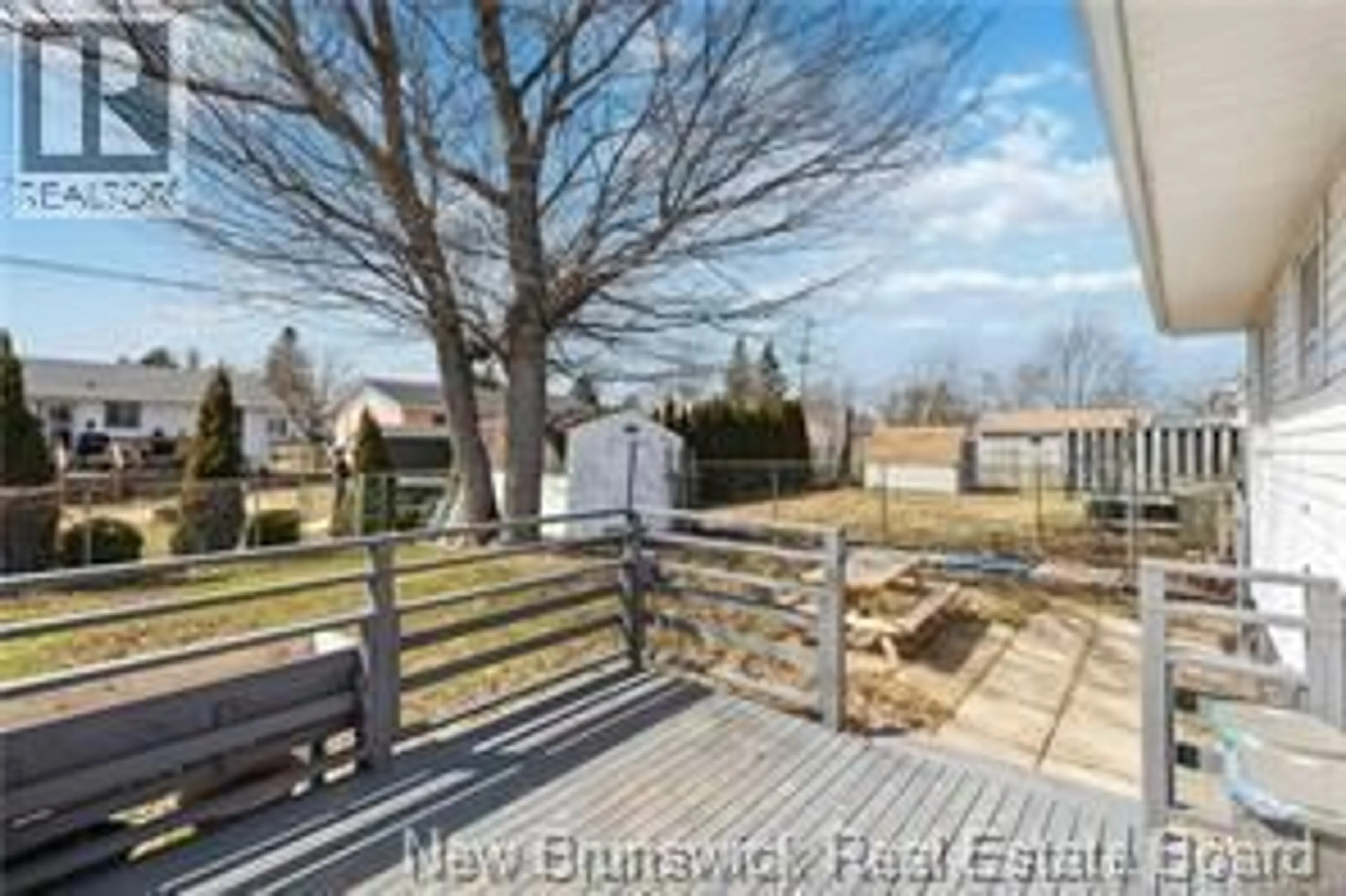Patio, street for 120 DAWN CRESCENT, Moncton New Brunswick E1G1K3