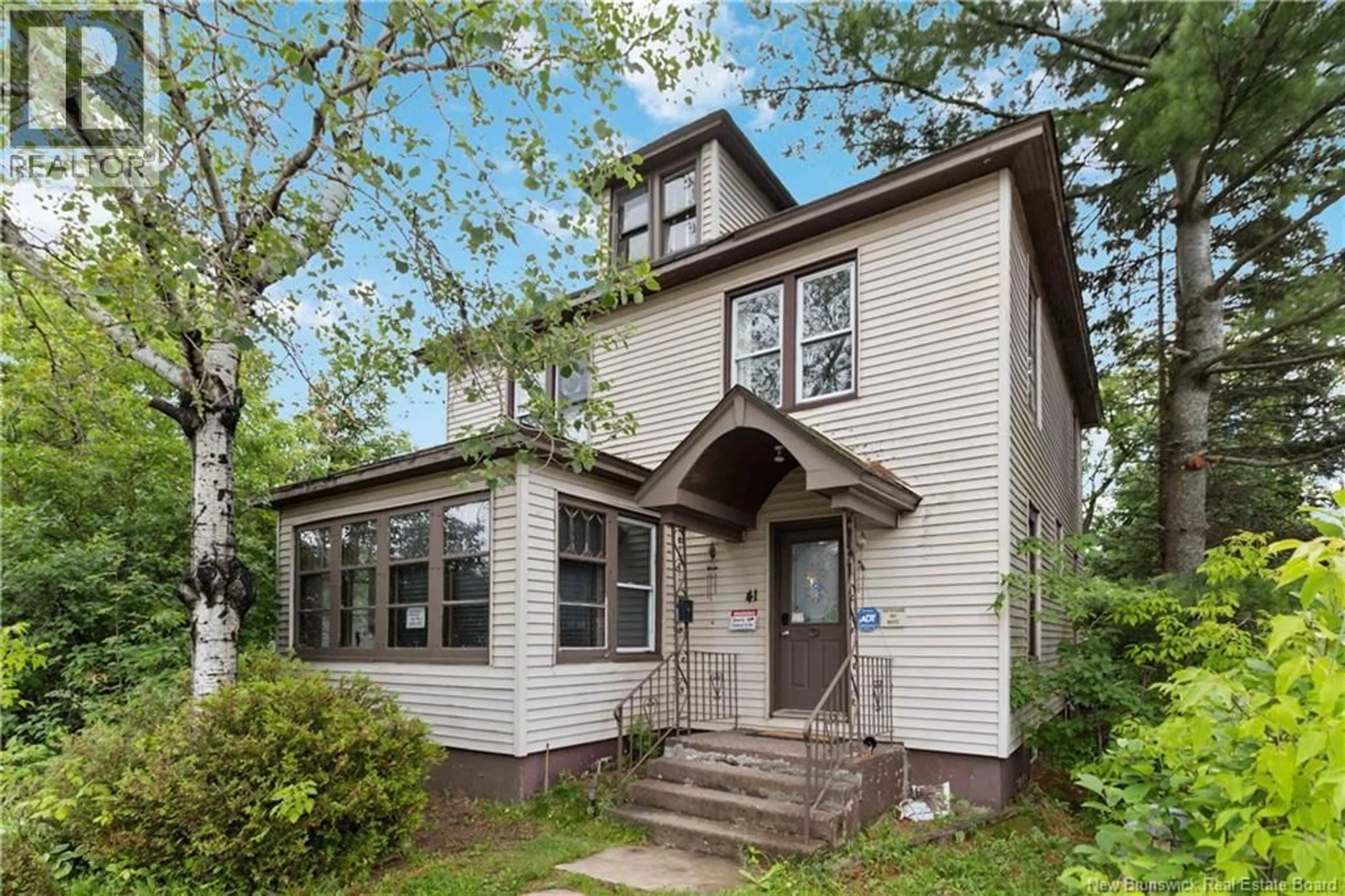 Home with vinyl exterior material, street for 41 MACALEESE, Moncton New Brunswick E1A3M1