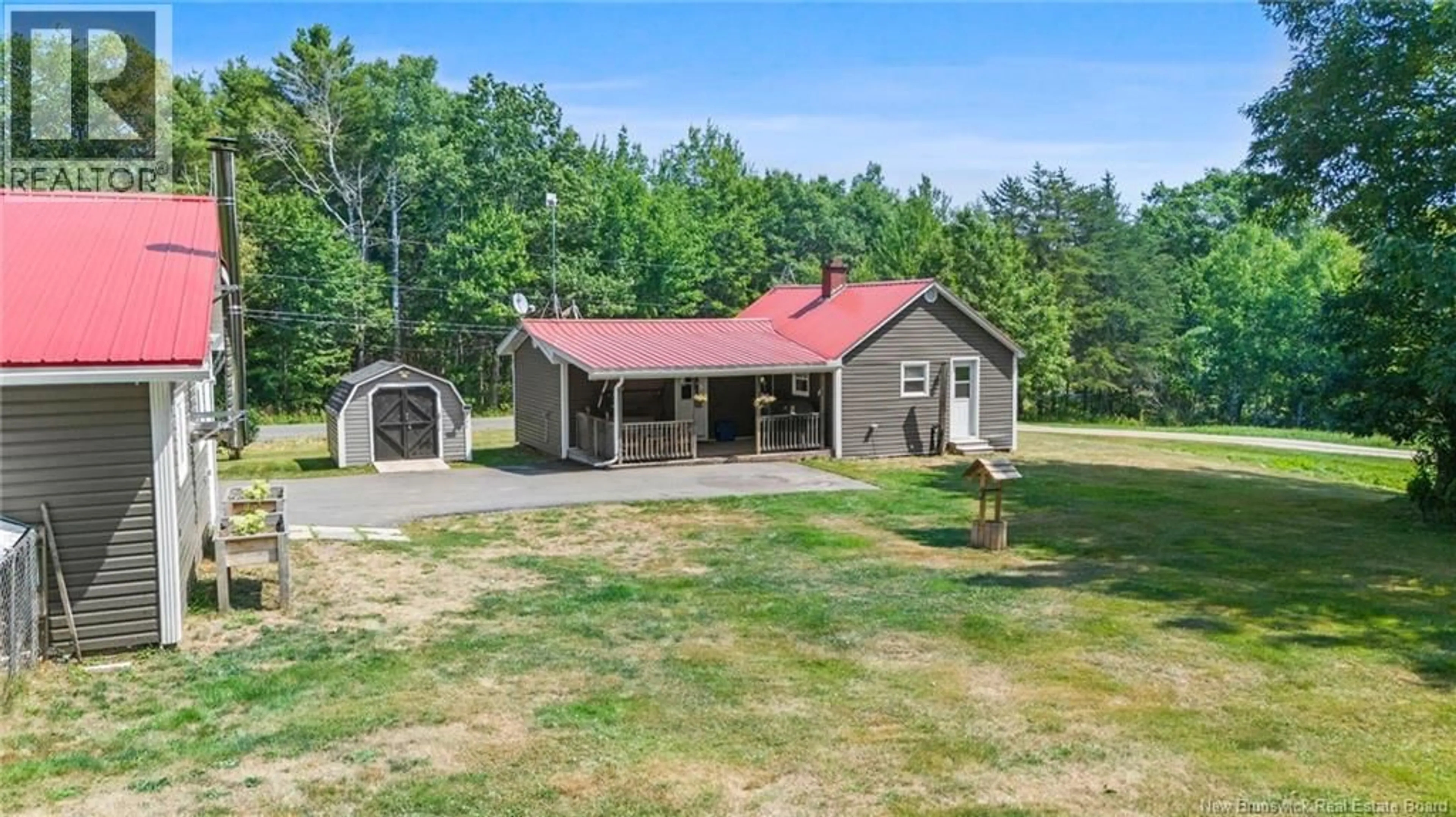 A pic from outside/outdoor area/front of a property/back of a property/a pic from drone, building for 190 UPPER HMASTEAD ROAD, Gagetown New Brunswick E5M1W1