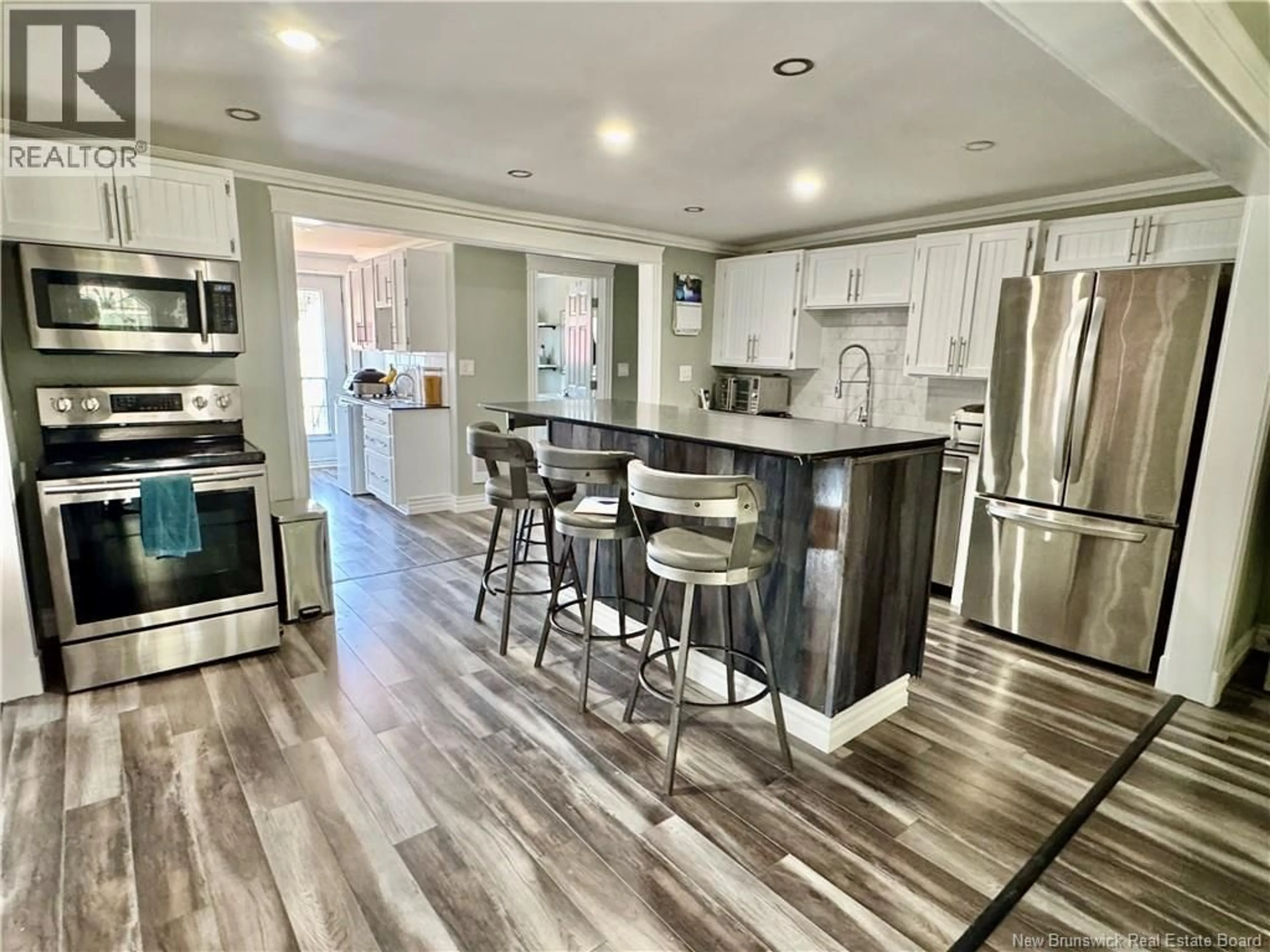 Open concept kitchen, unknown for 162 SAWDUST ROAD, Shediac Cape New Brunswick E4P3K1