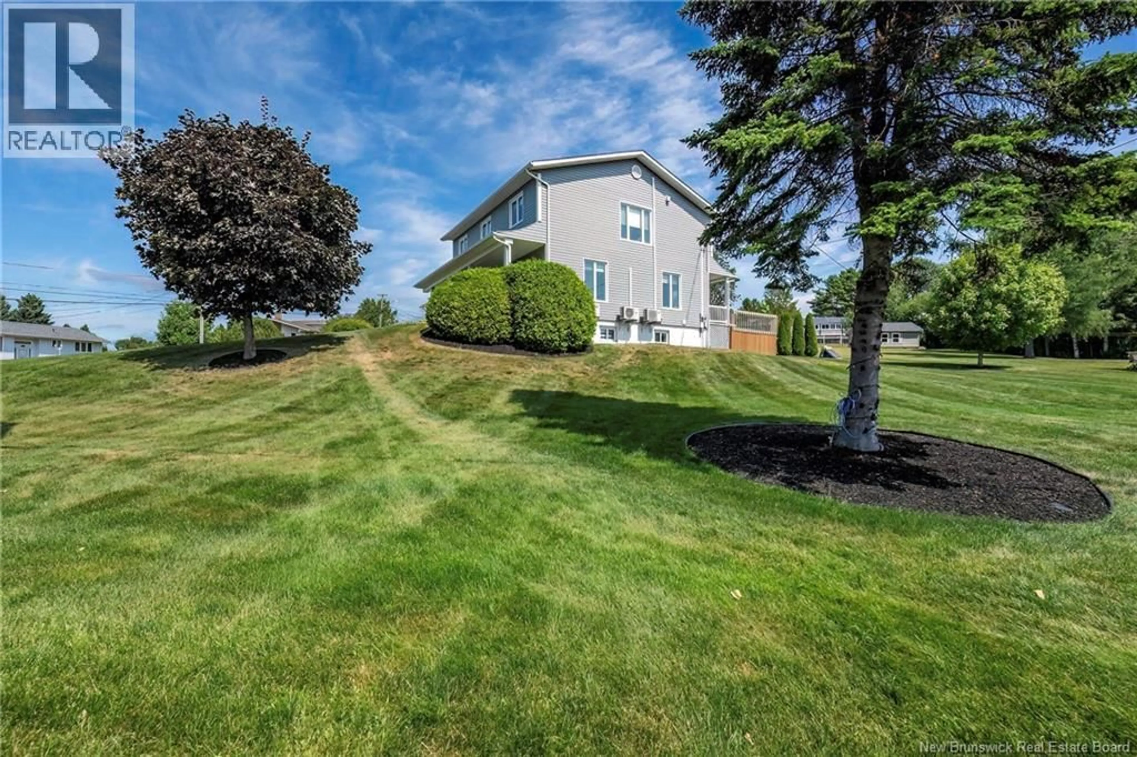 A pic from outside/outdoor area/front of a property/back of a property/a pic from drone, water/lake/river/ocean view for 224 BEAULIEU STREET, Grand-Sault/Grand Falls New Brunswick E3Y1E4