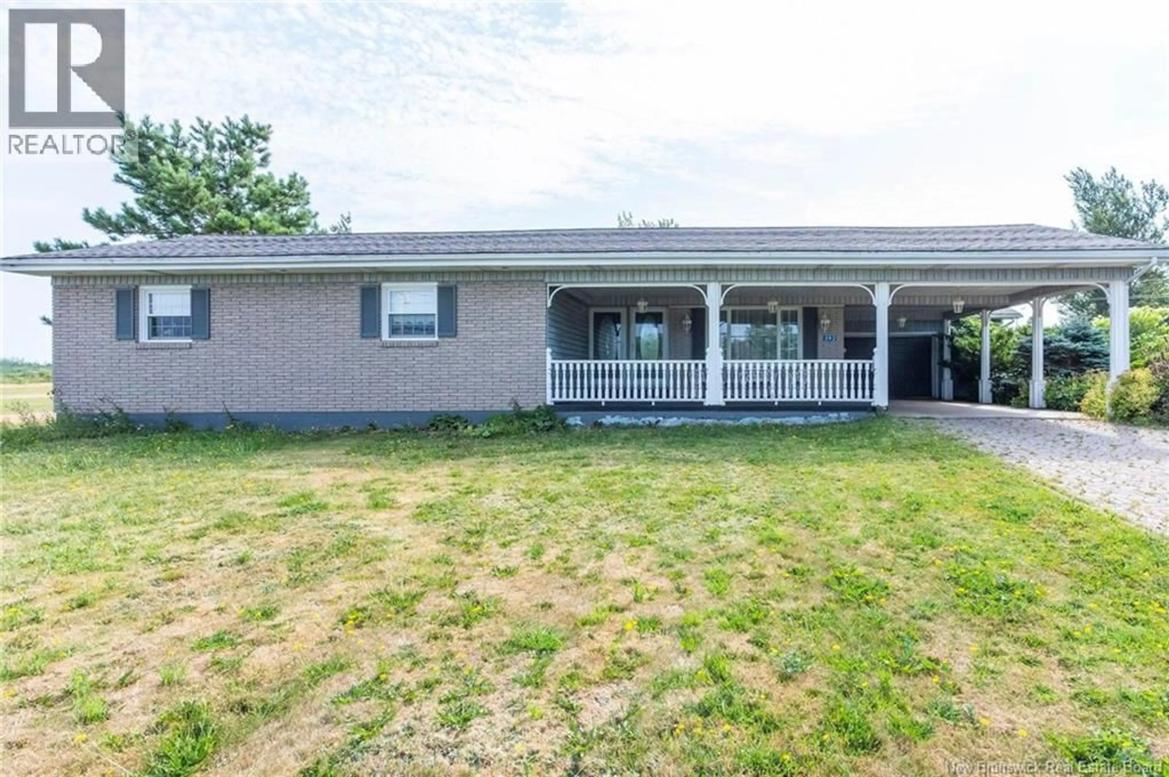 Home with vinyl exterior material, unknown for 393 MEMRAMCOOK EST ROAD, Memramcook East New Brunswick E4K1M4