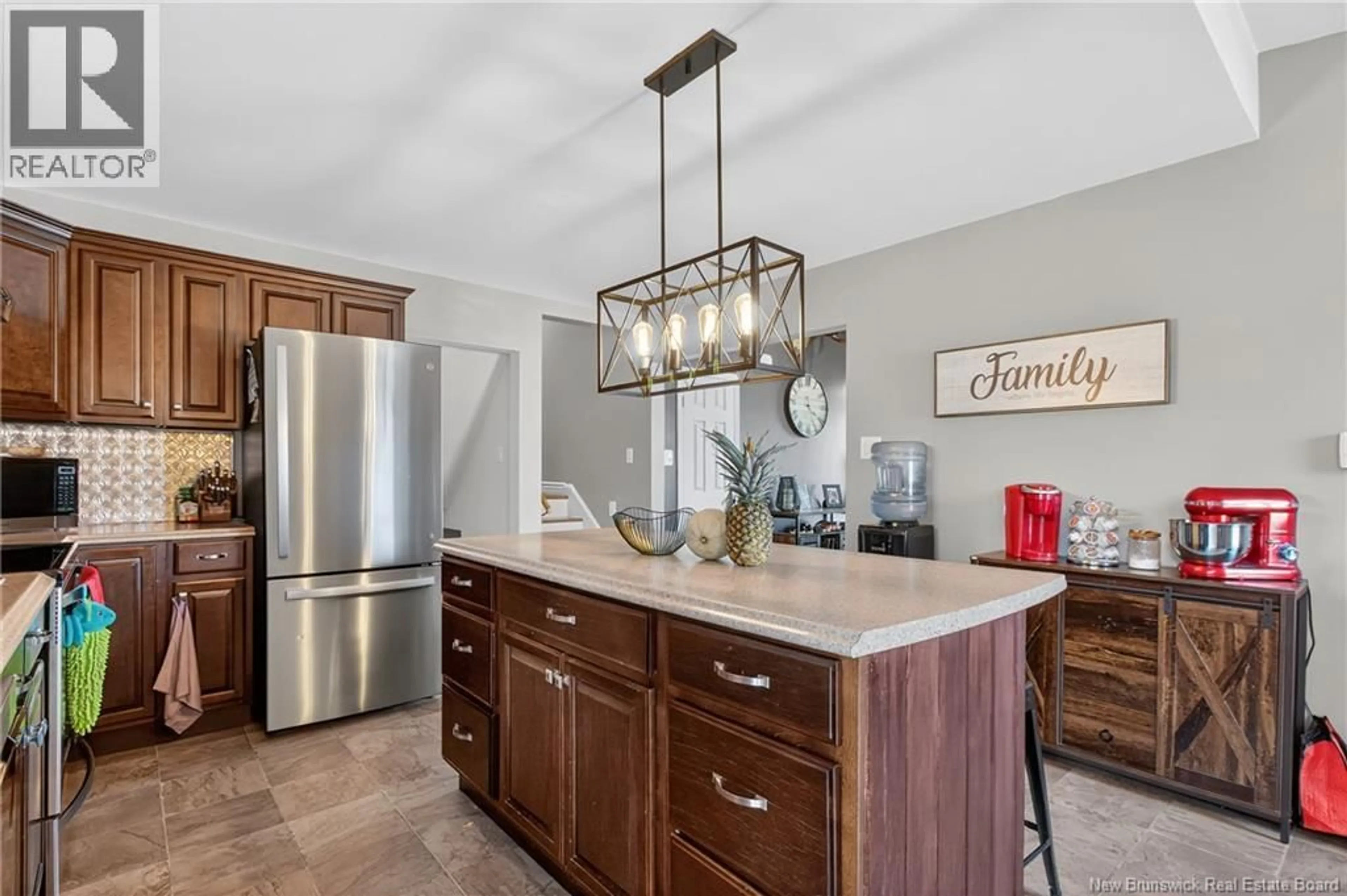 Open concept kitchen, ceramic/tile floor for 104 ARTHUR STREET, Memramcook New Brunswick E4K1Z8